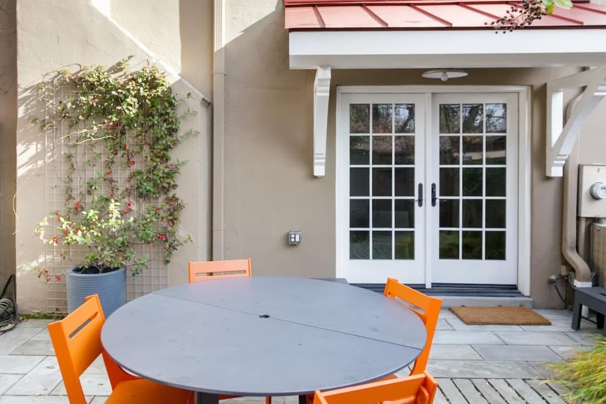 Historic Charming Home in Old Town