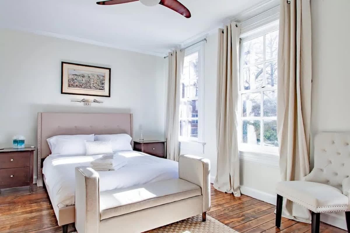 LUXE Cameron House Off King St Est 1870