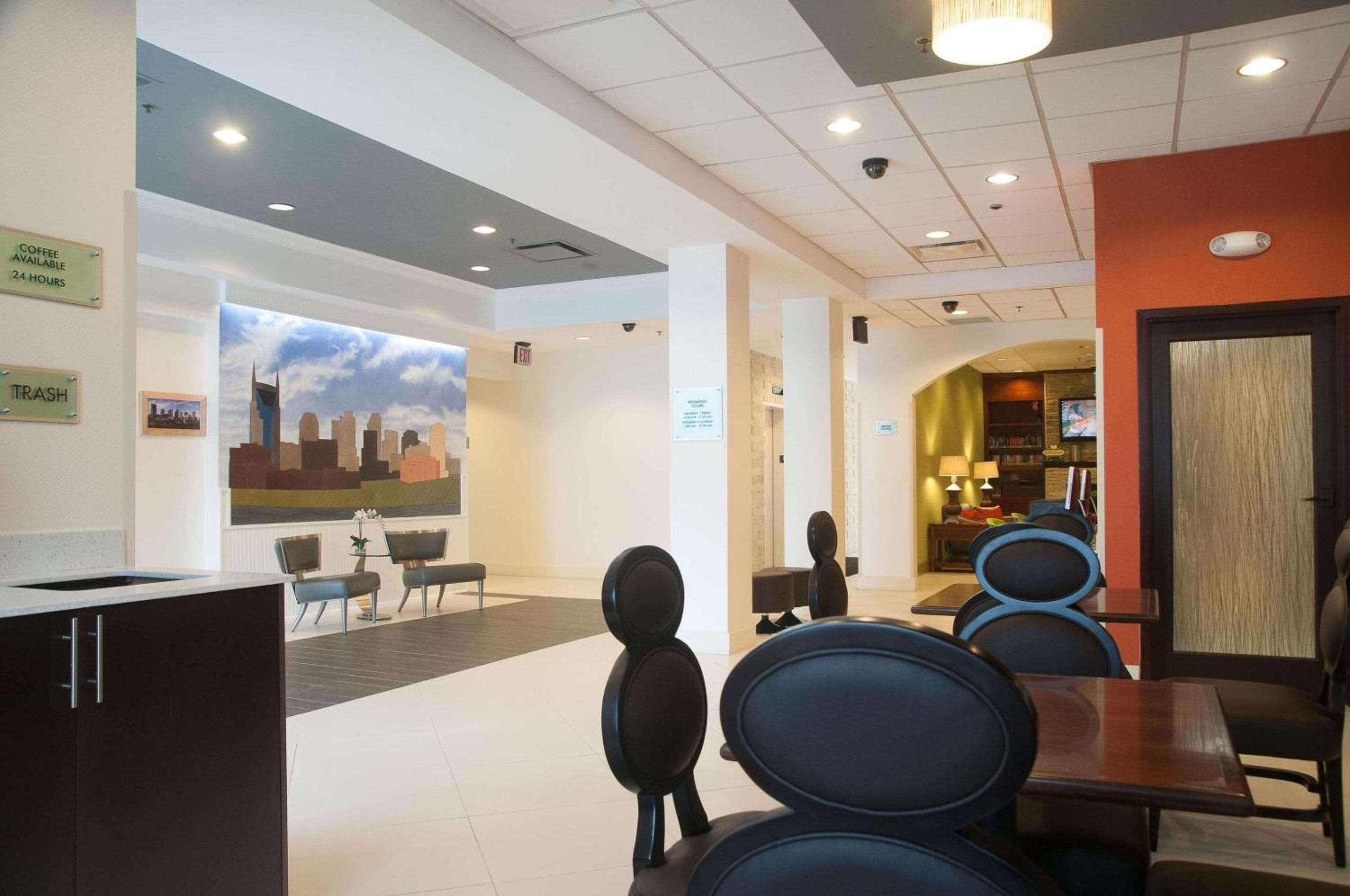 Country Inn & Suites by Radisson Nashville Airport TN