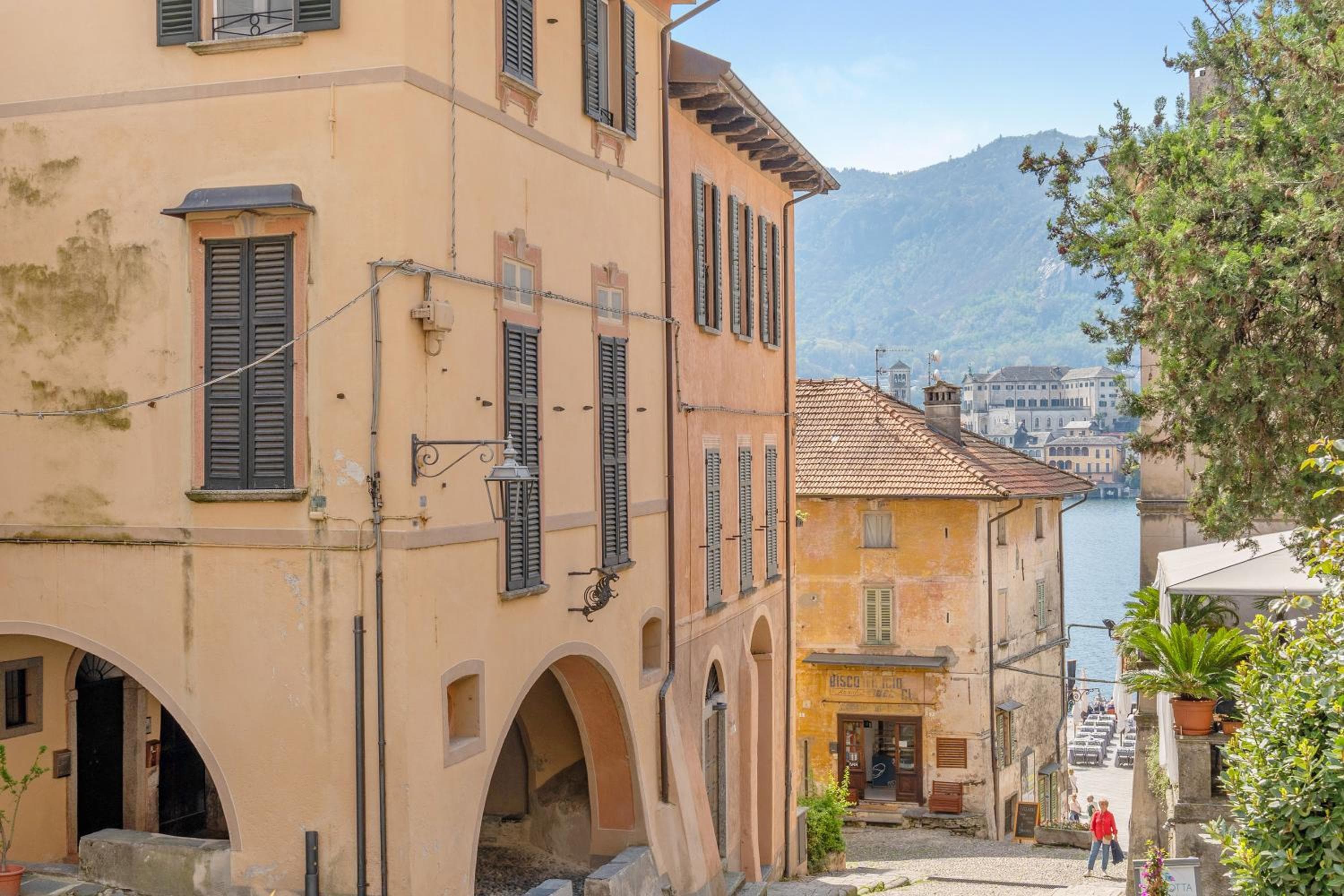 Antro Di Circe - Orta Centro