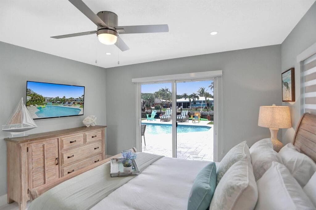 Near Beach/kayaks/HtdPool/Tiki/BBQ/Gameroom