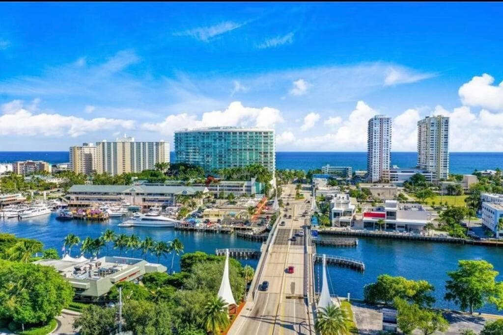 Near Beach/kayaks/HtdPool/Tiki/BBQ/Gameroom