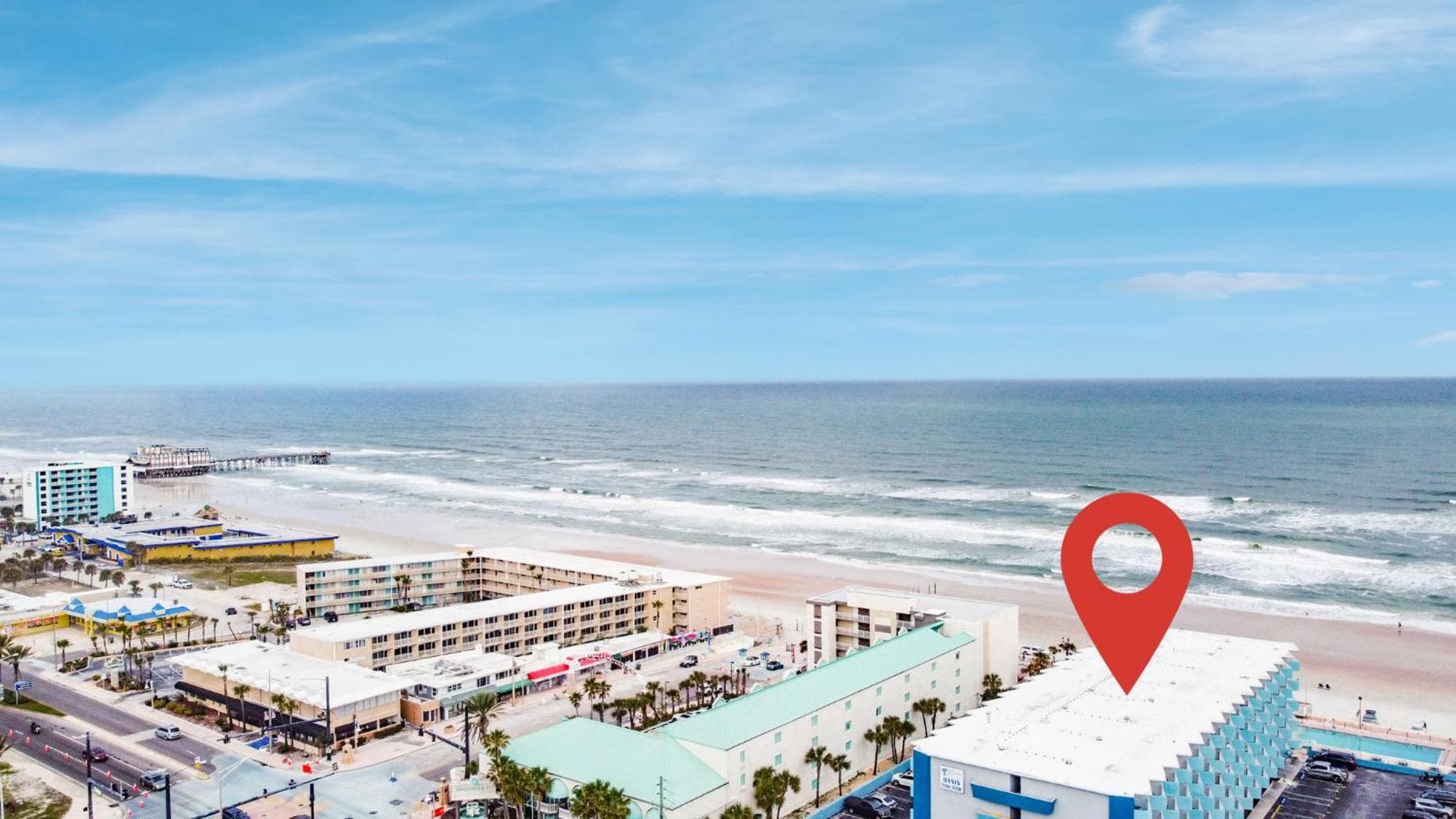 Luxury Beachfront Studio - Private Balcony with Ocean View - Heated Pool - Hot Tub - Tiki Bar - Sauna