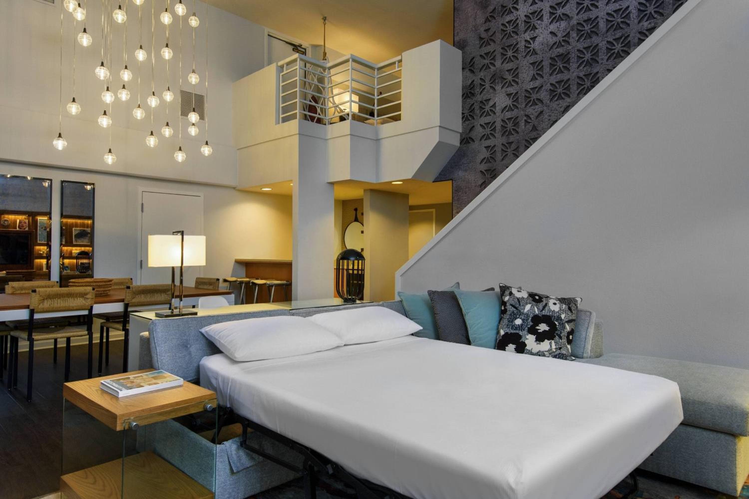 Renaissance Palm Springs Hotel