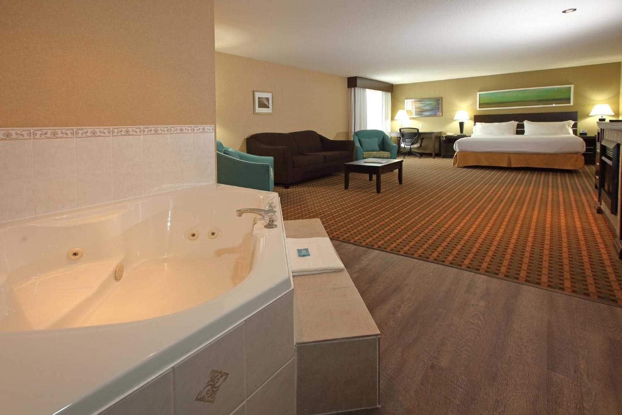 Holiday Inn Express Hotel & Suites Vernon by IHG