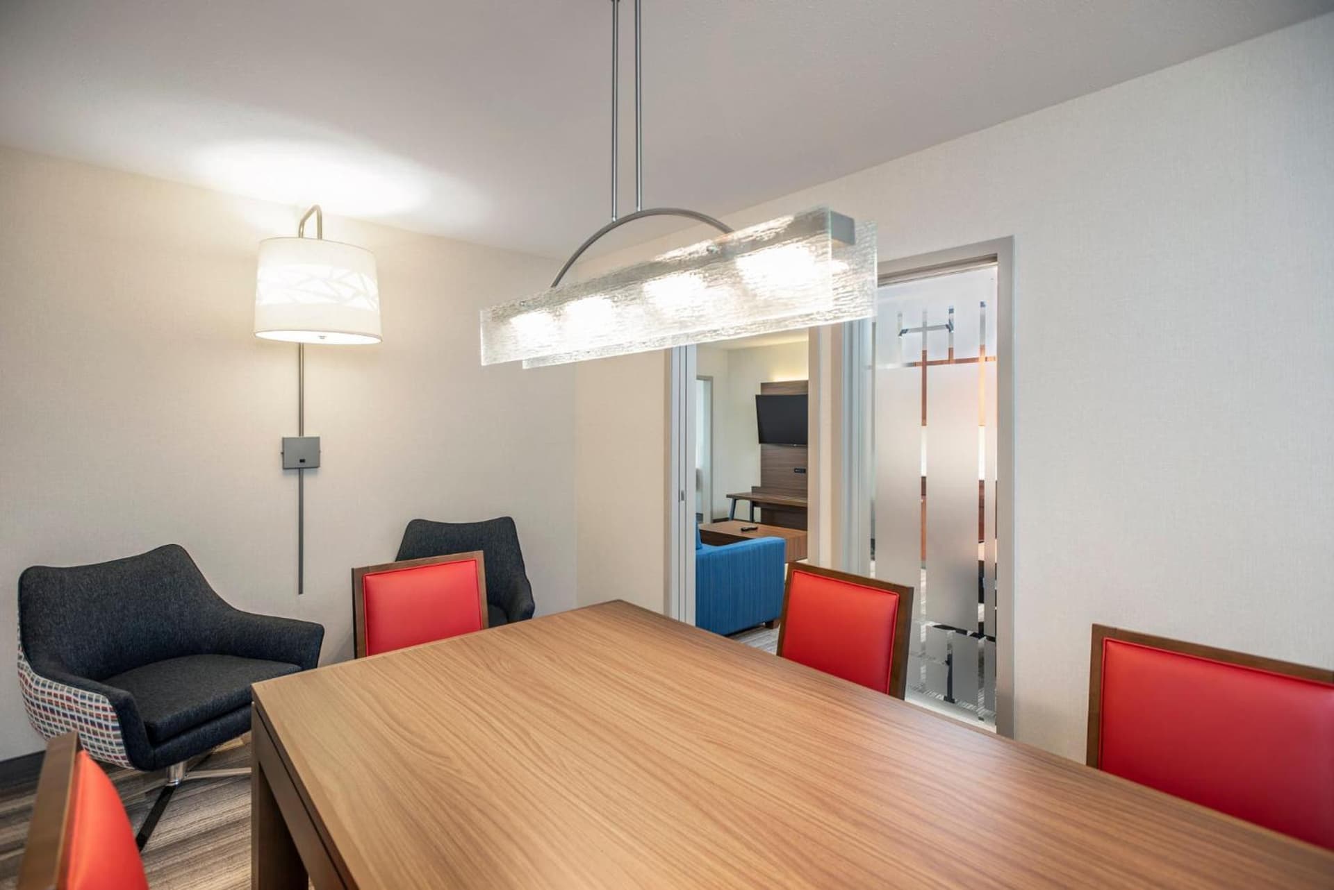 Holiday Inn Express & Suites Medicine Hat by IHG