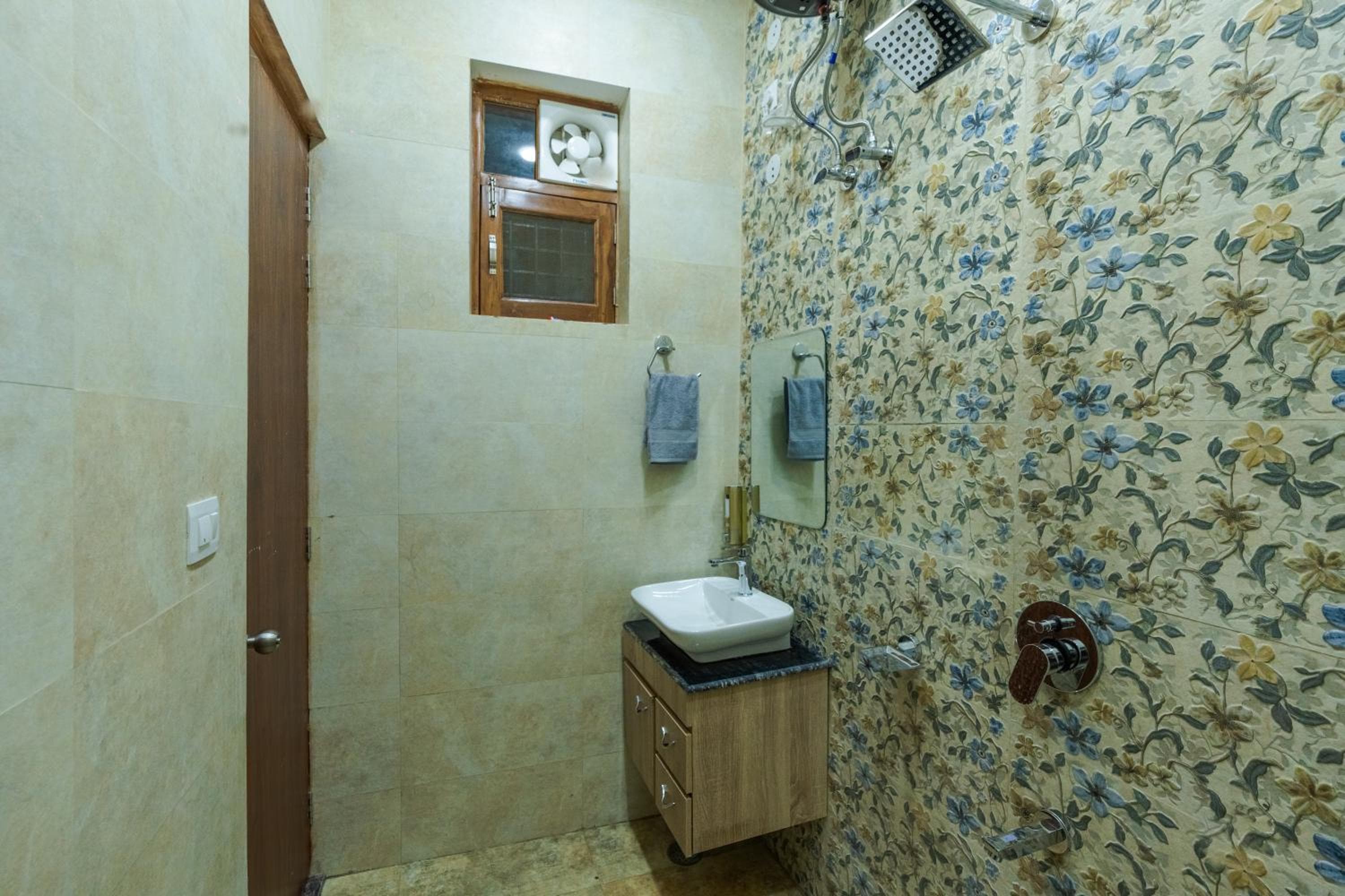 Dhruva - Luxury Villa in CBD