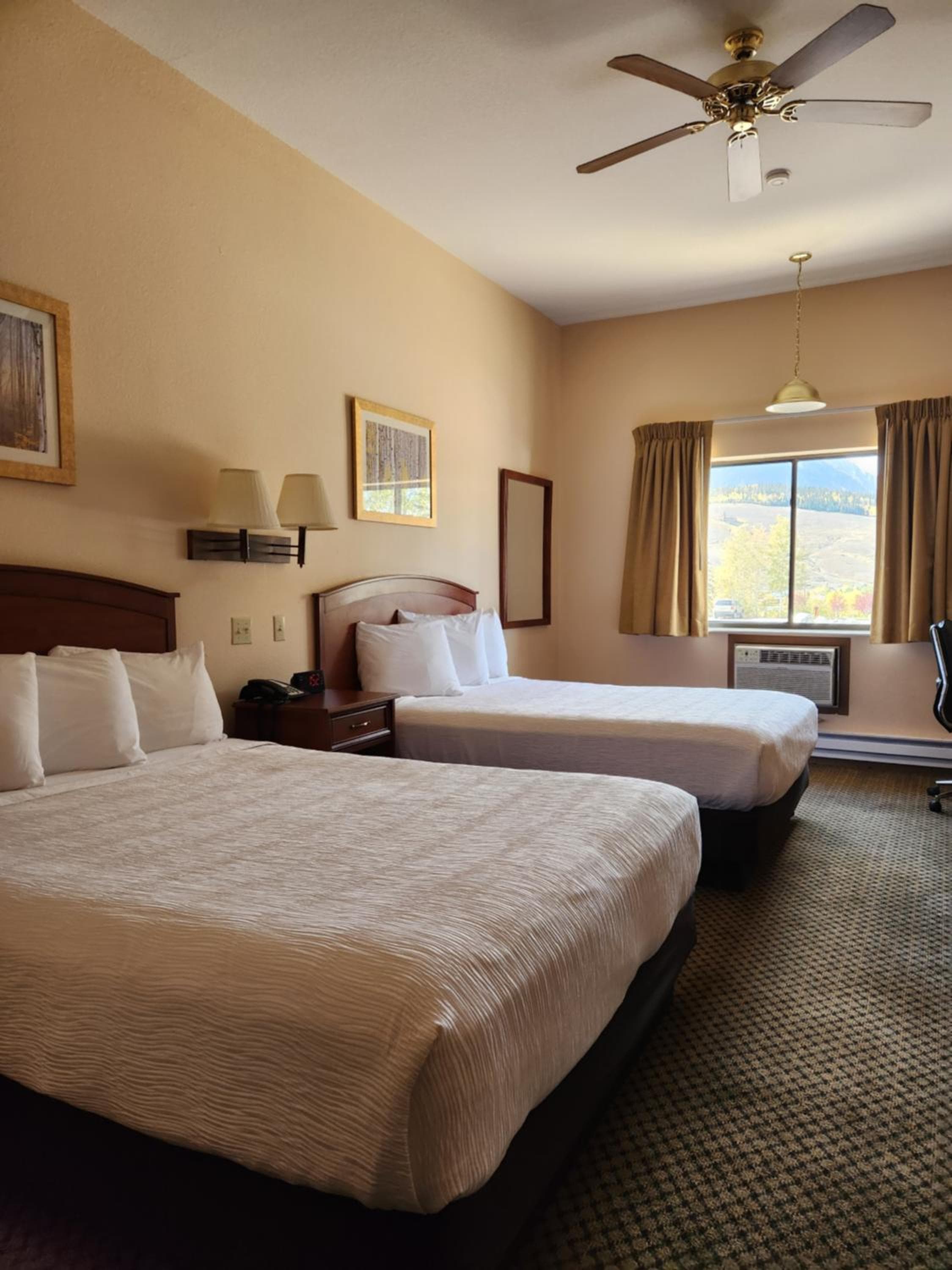 Luxury Inn & Suites