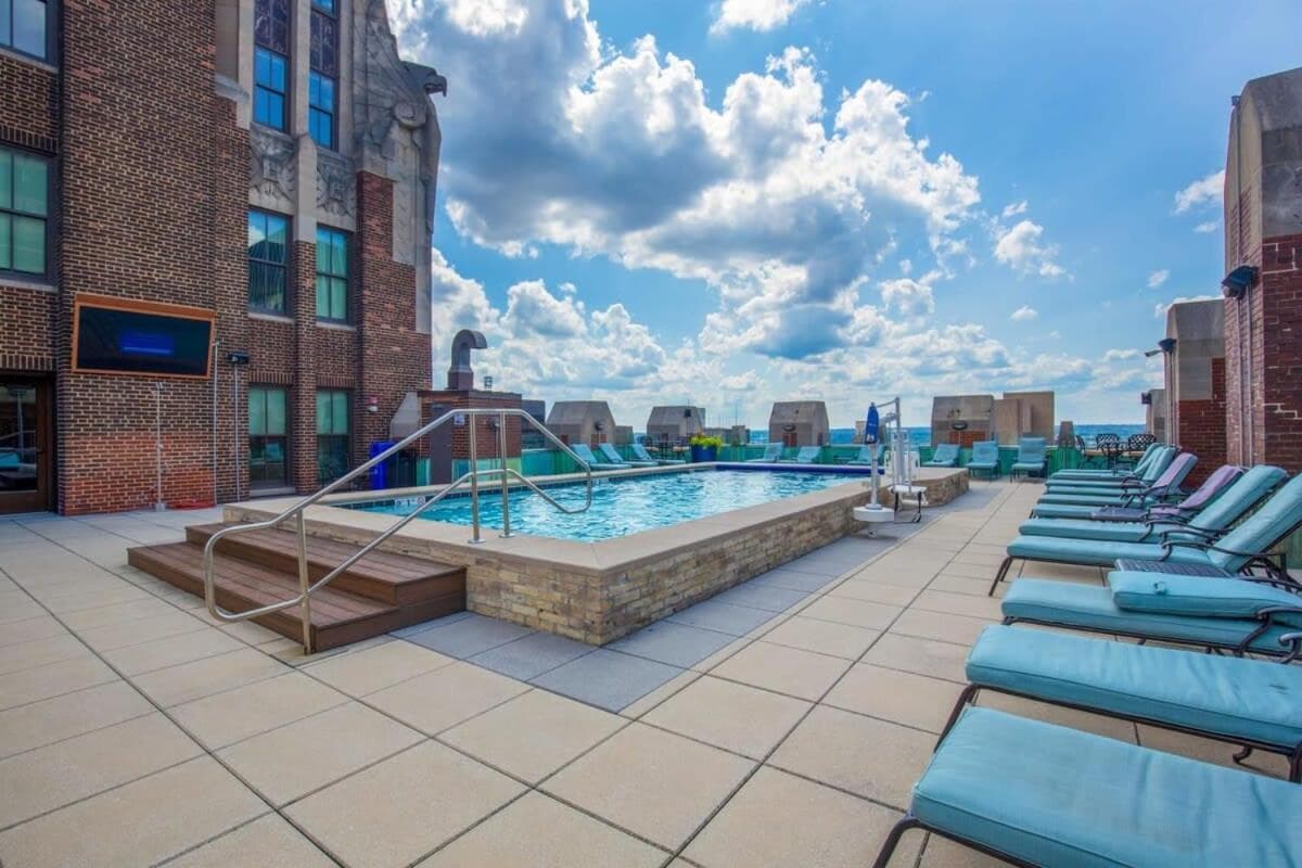 1BR Luxury Apartment in Downtown Baltimore