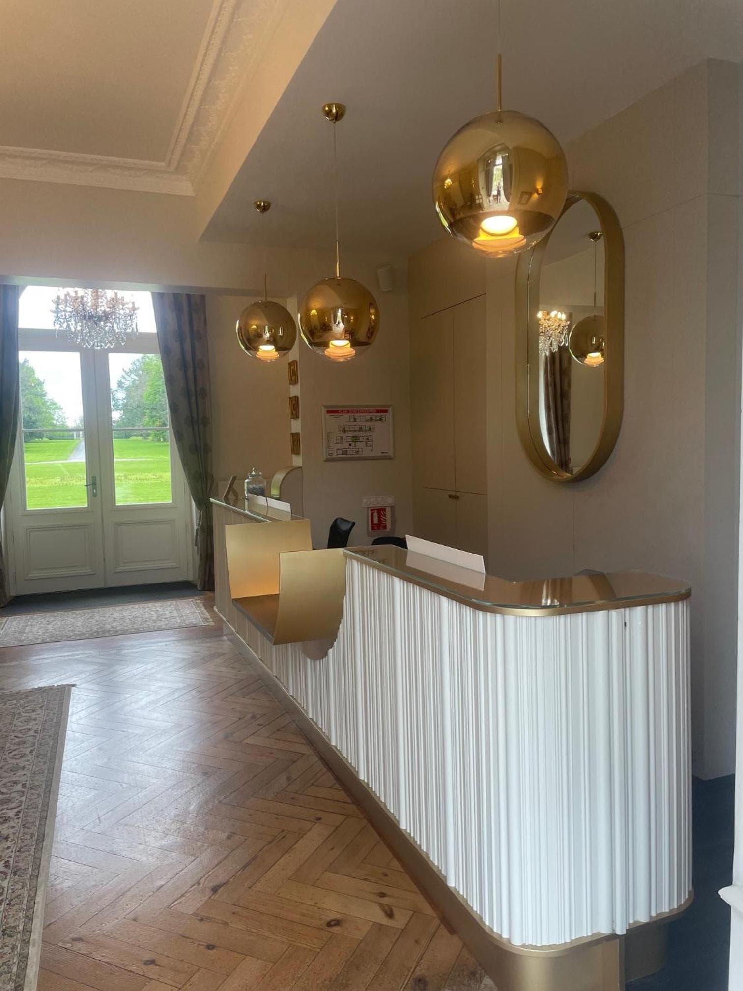 Grand Hôtel "Château de Sully" - Piscine & Spa -Teritoria