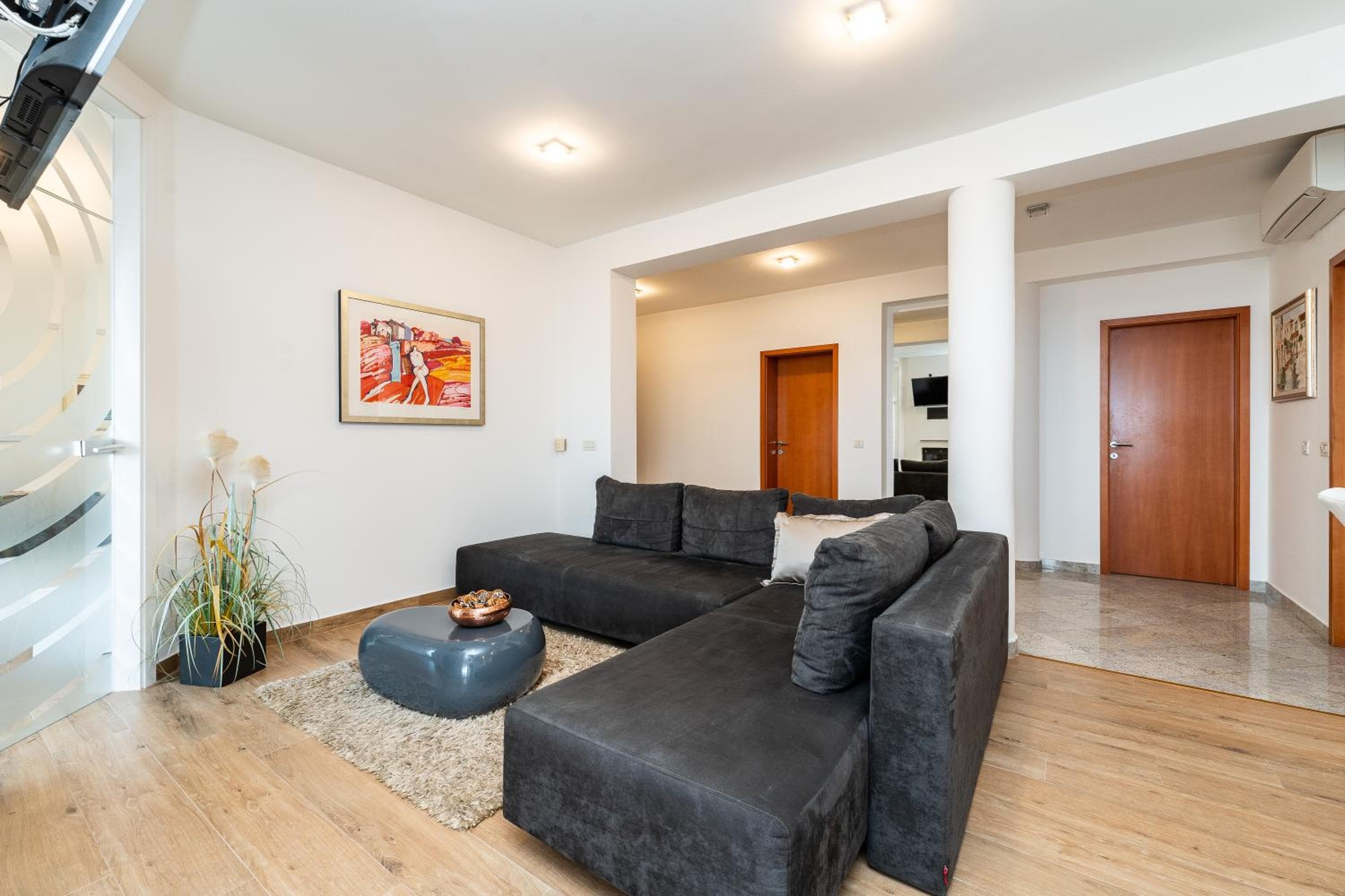 Apartments Very Good Life