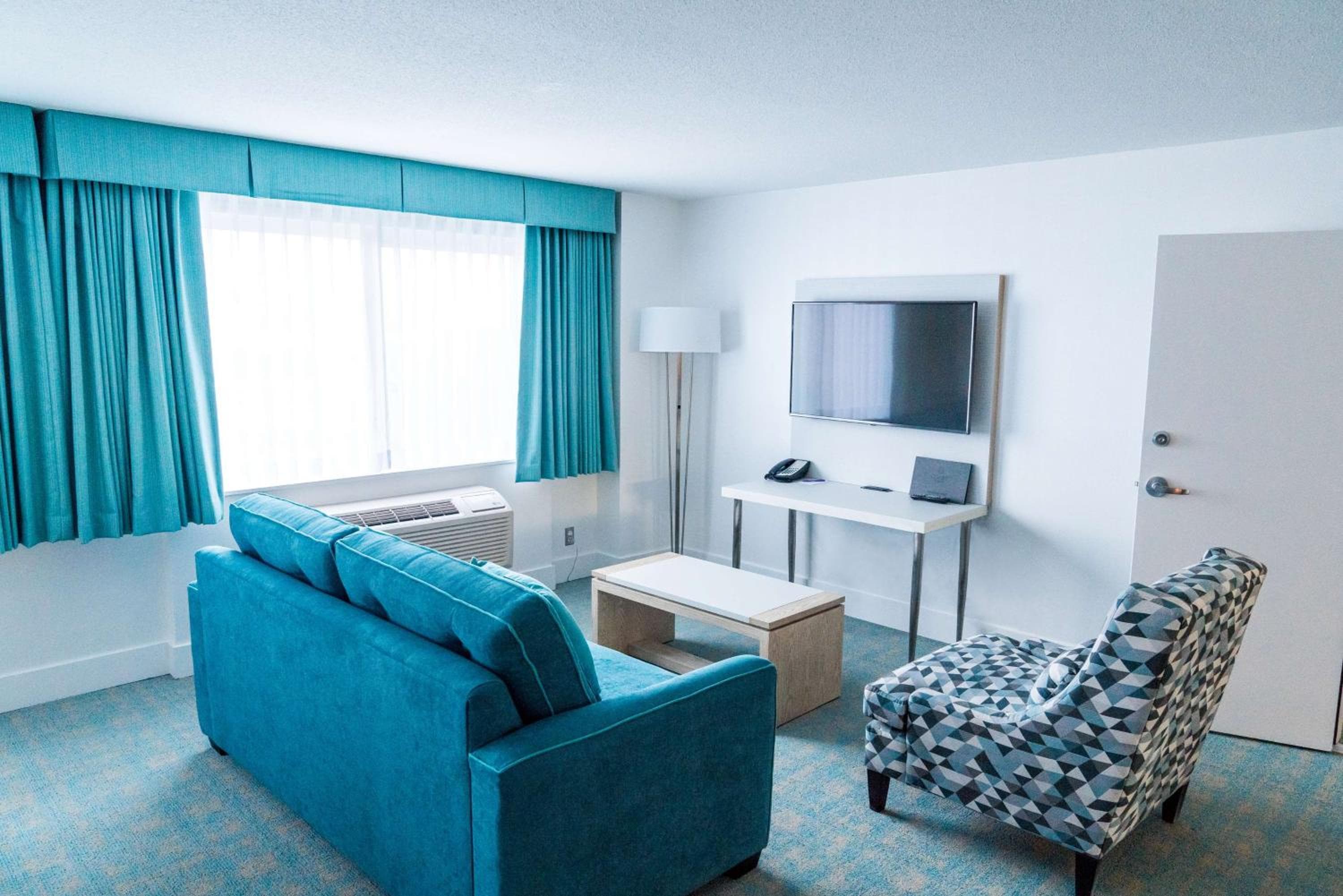 Coast Langley City Hotel & Convention Centre