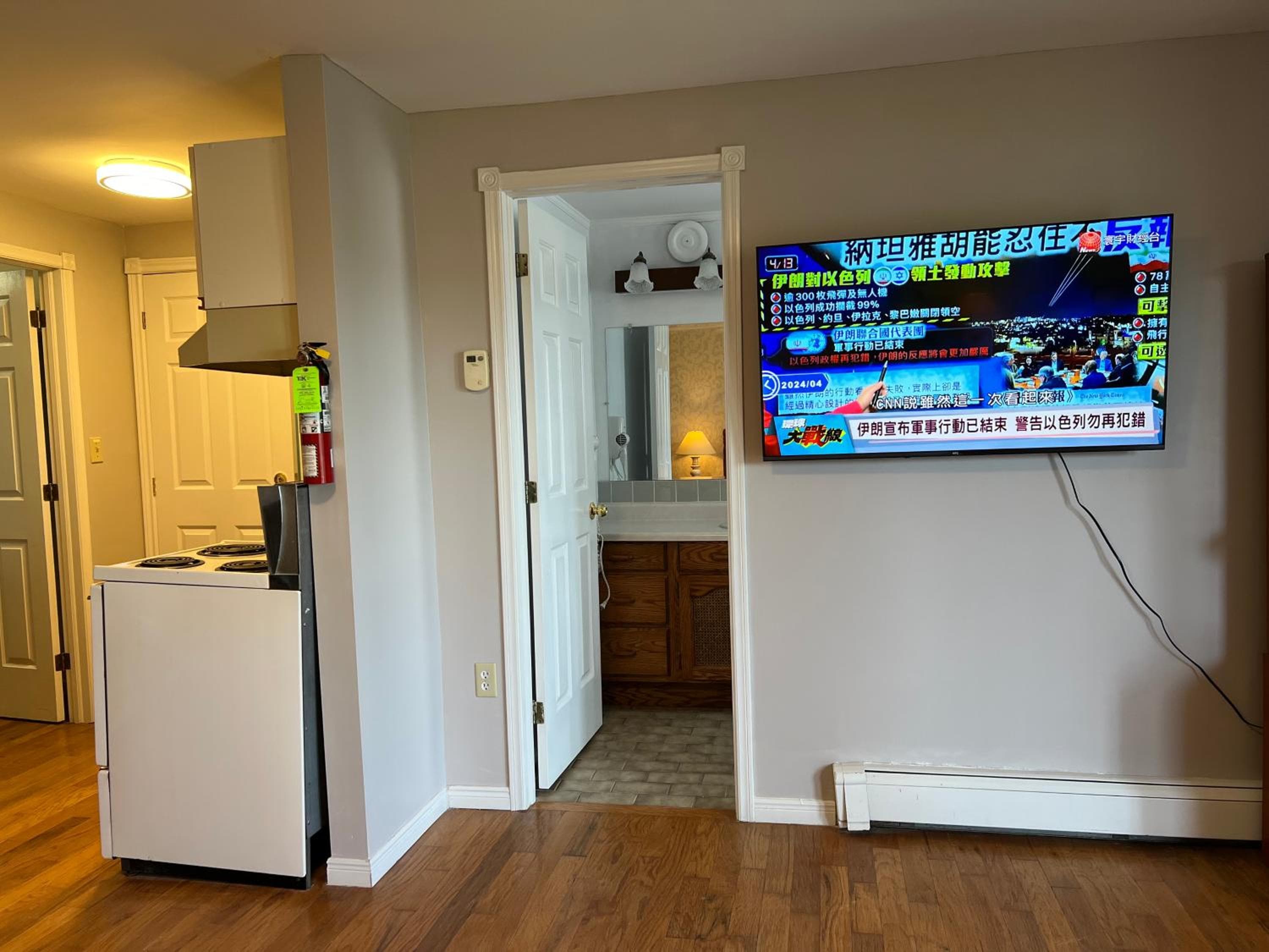 Lee's Ocean Peek B & B