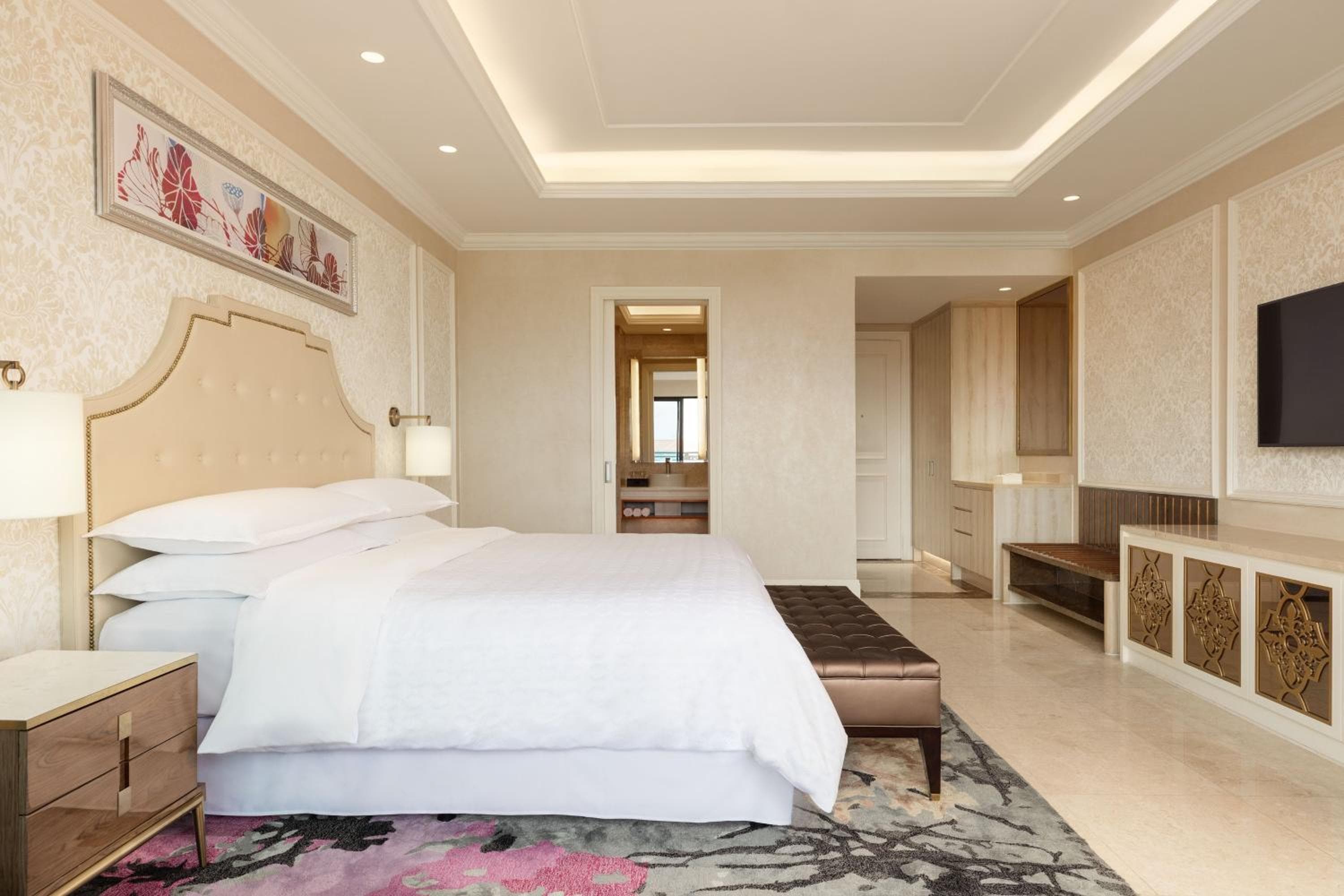 Sheraton Grand Danang Beach Resort & Spa