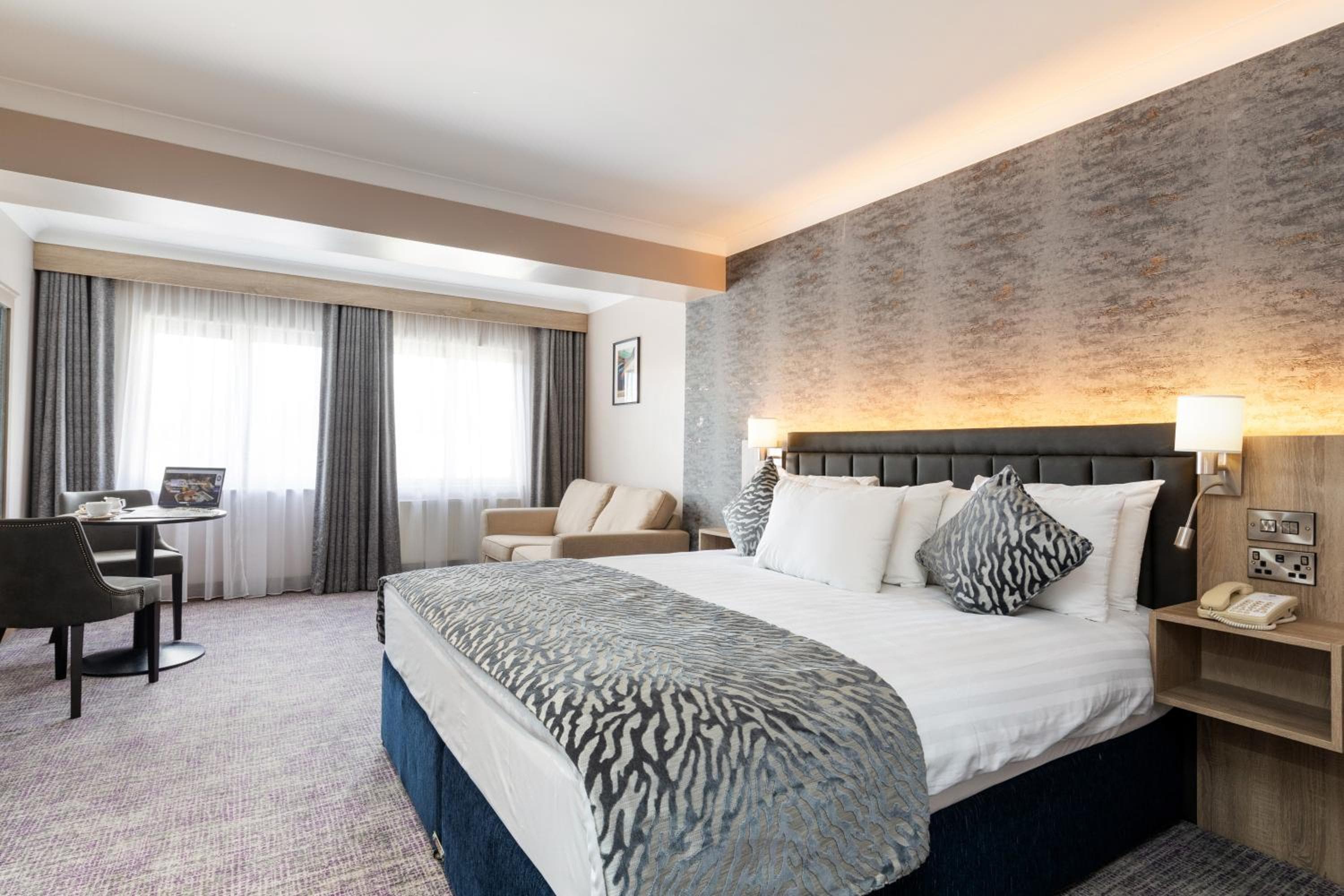 Rochestown Lodge Hotel