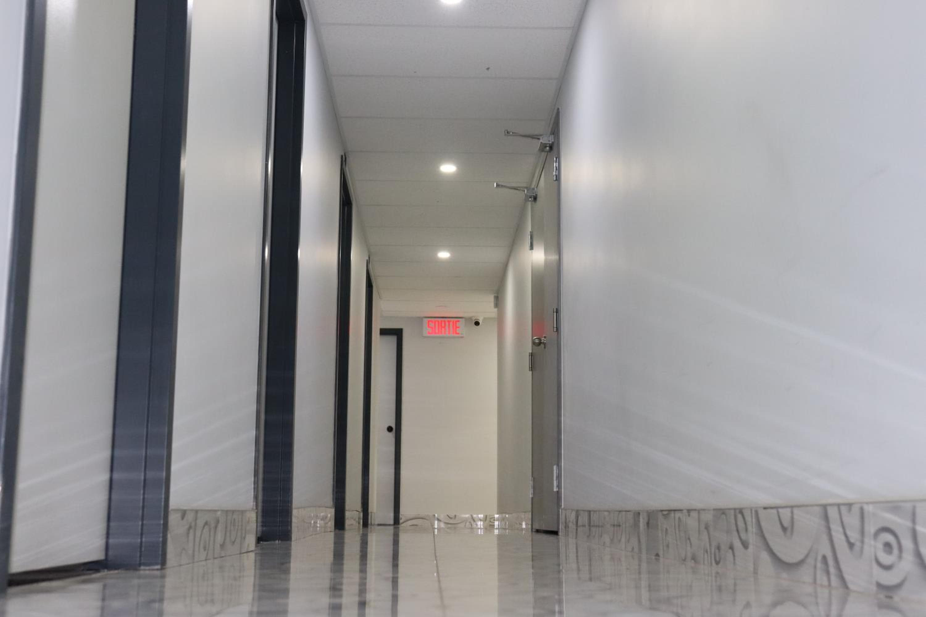 AMR Hotel Inc