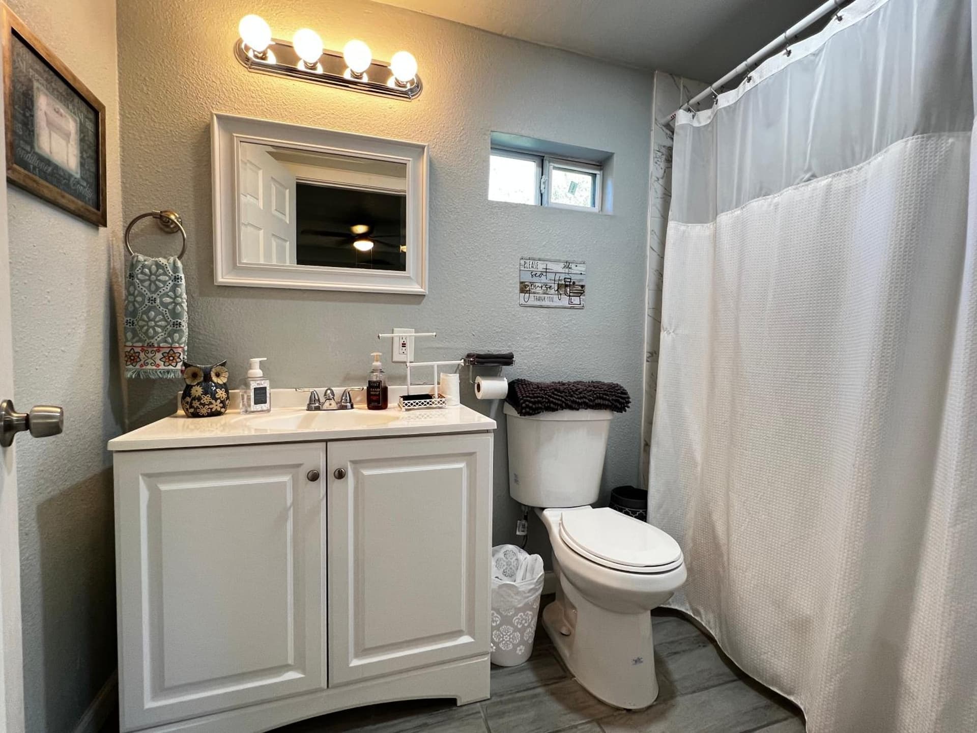 Private rooms in Texas home - Walk to Dwntwn San Antonio