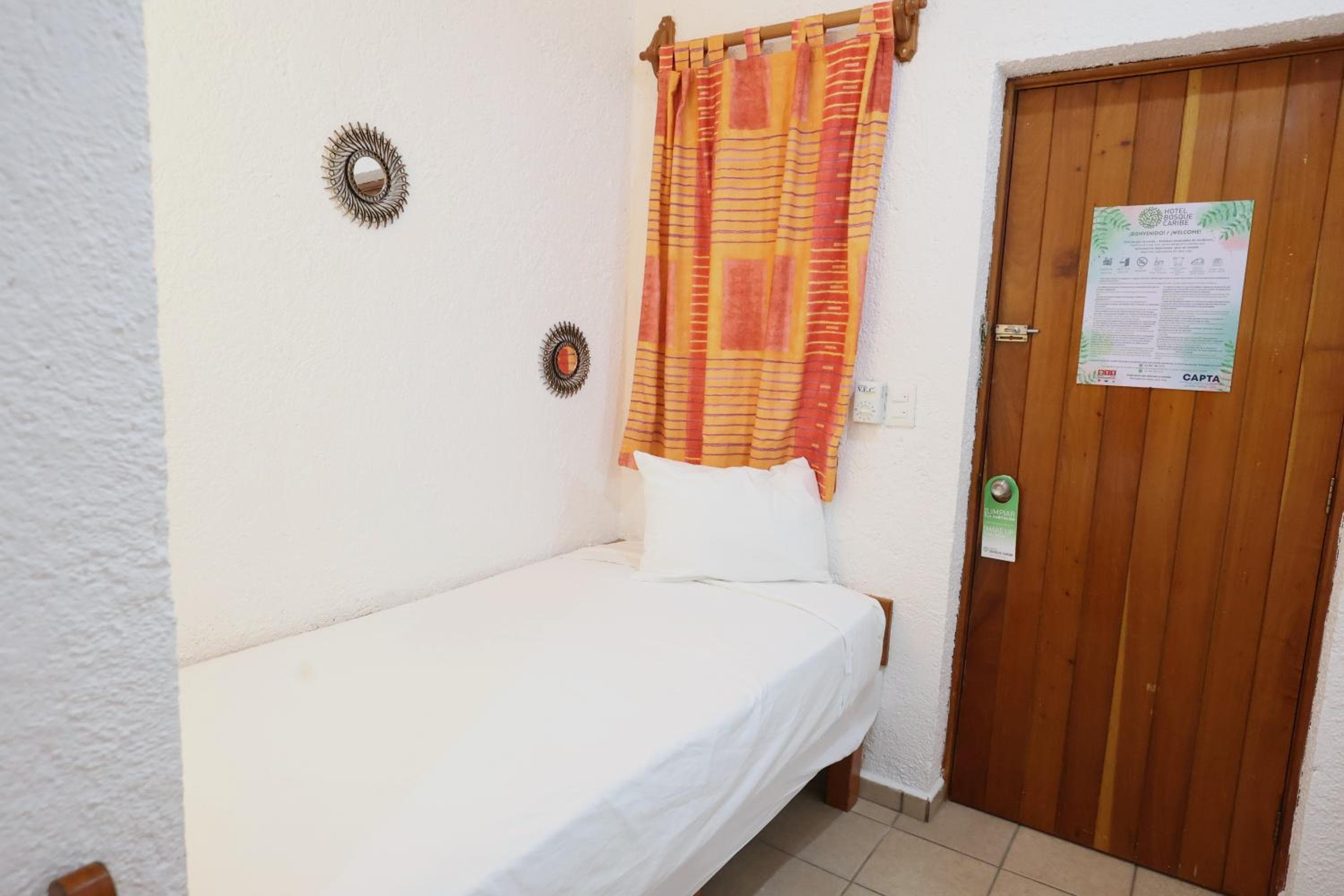 Hotel Bosque Caribe, 5th Av. zone