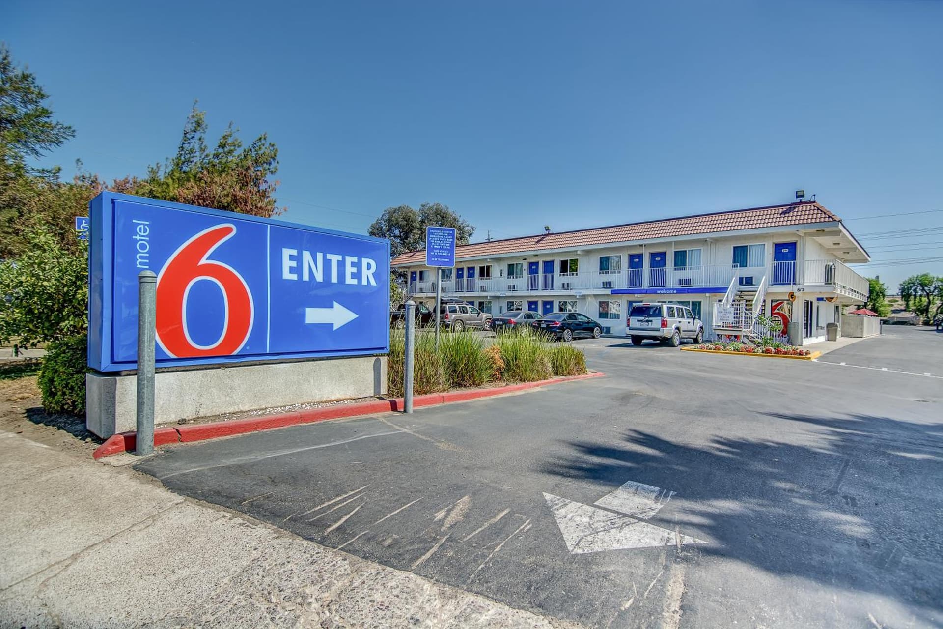 Motel 6-Stockton, CA - Charter Way West