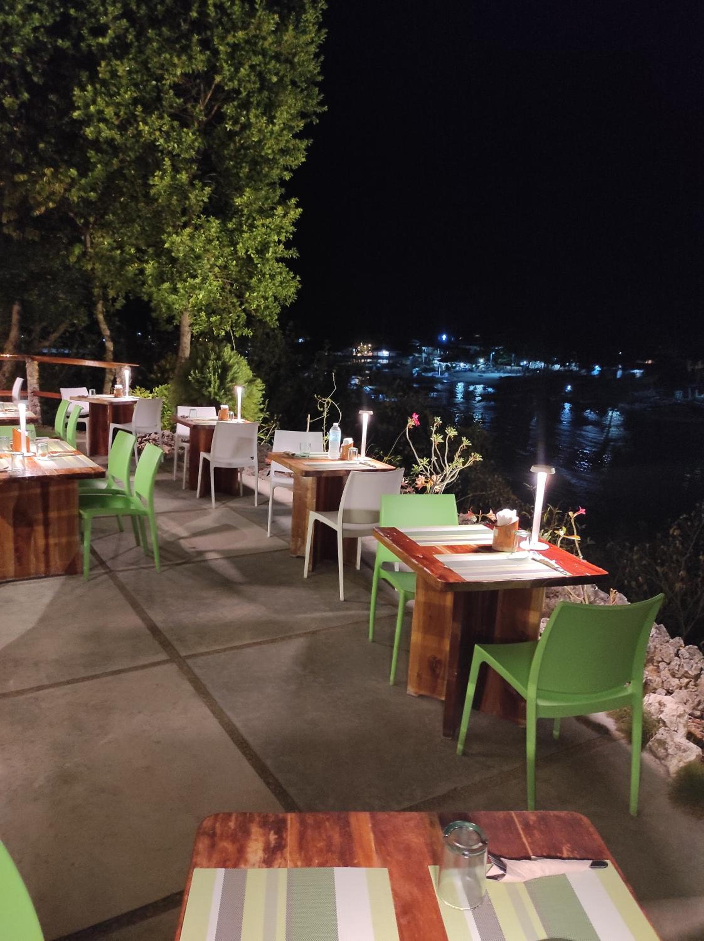 Tepanee Beach Resort