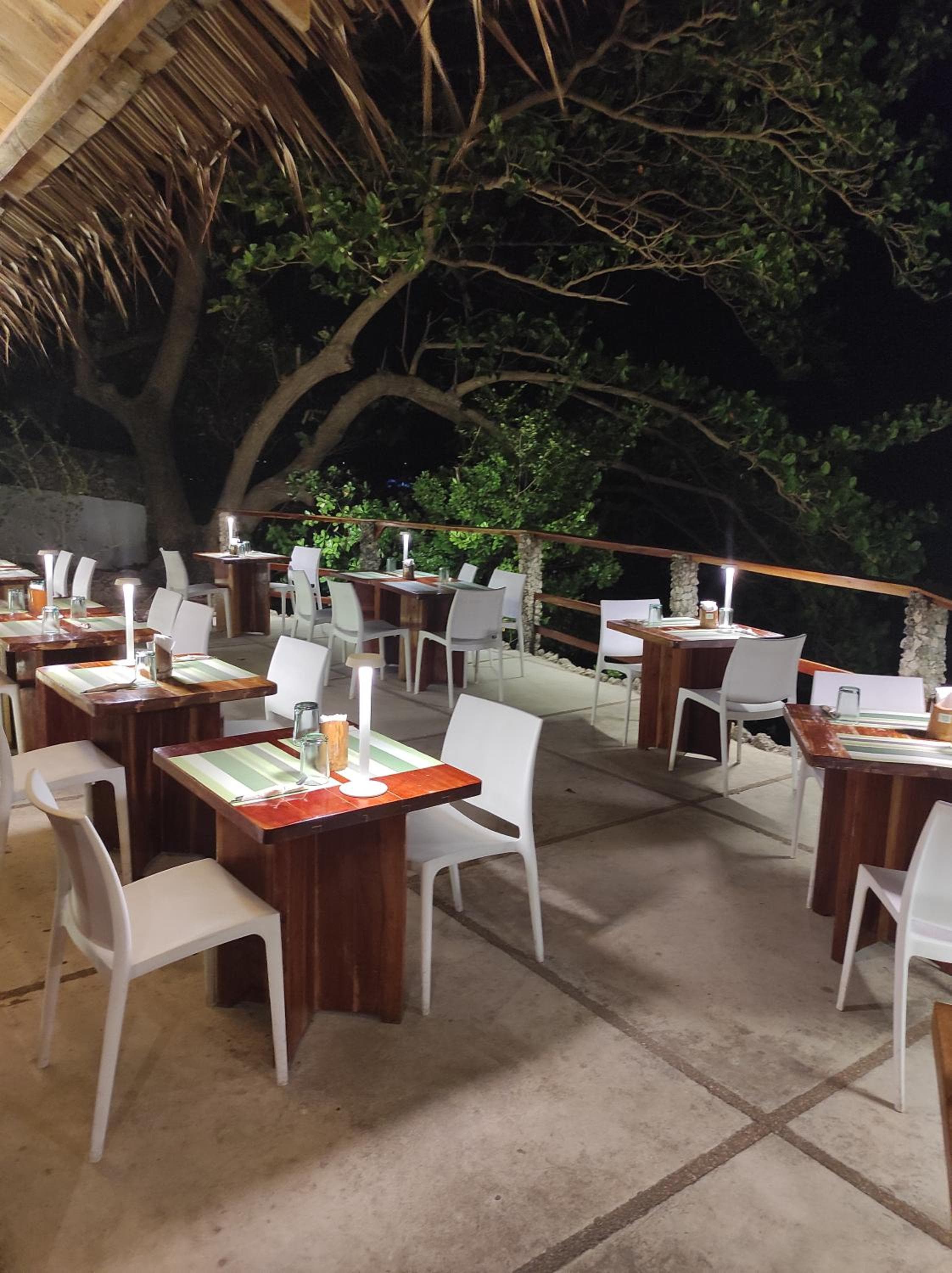 Tepanee Beach Resort