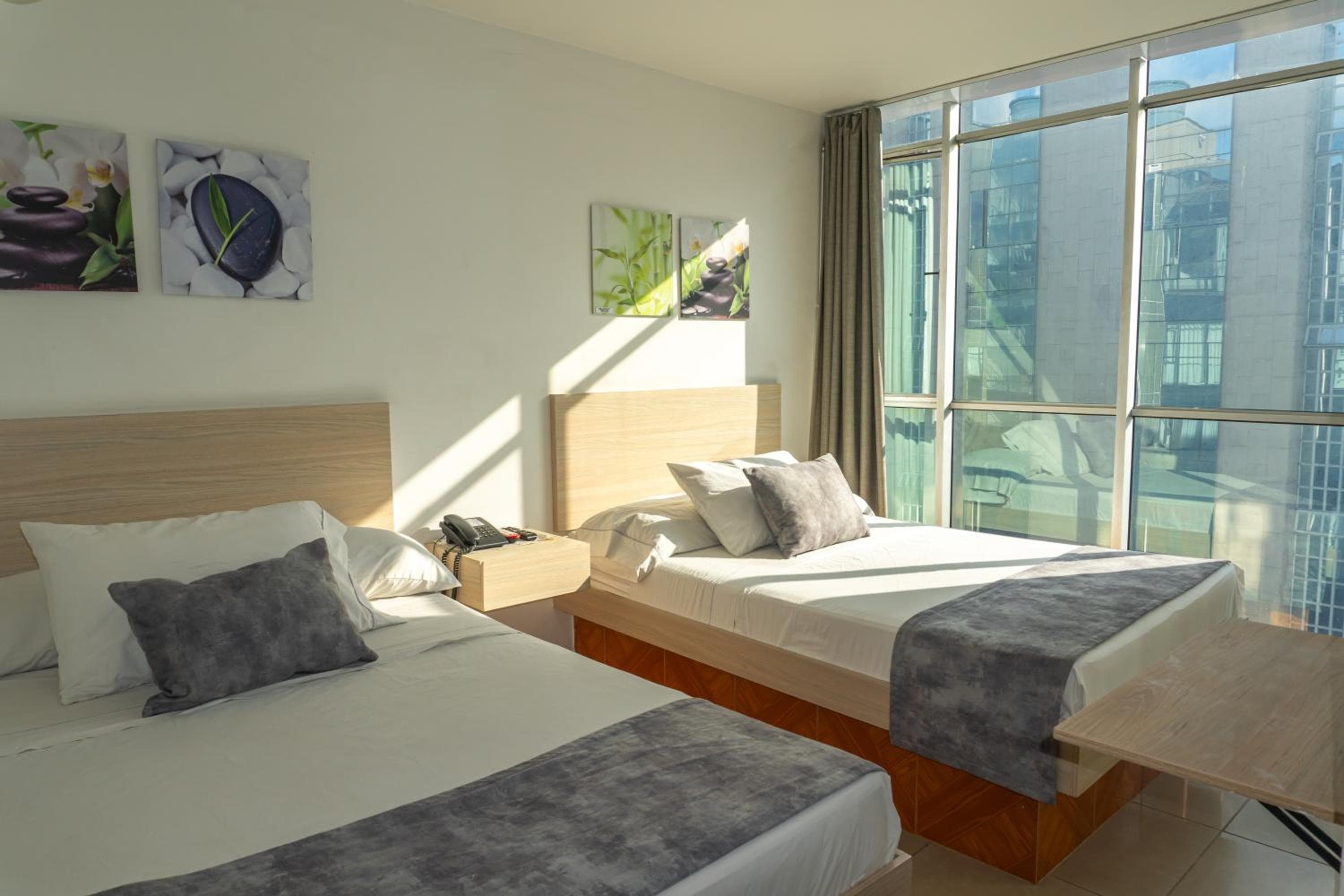 Hotel Alcaravan Medellín