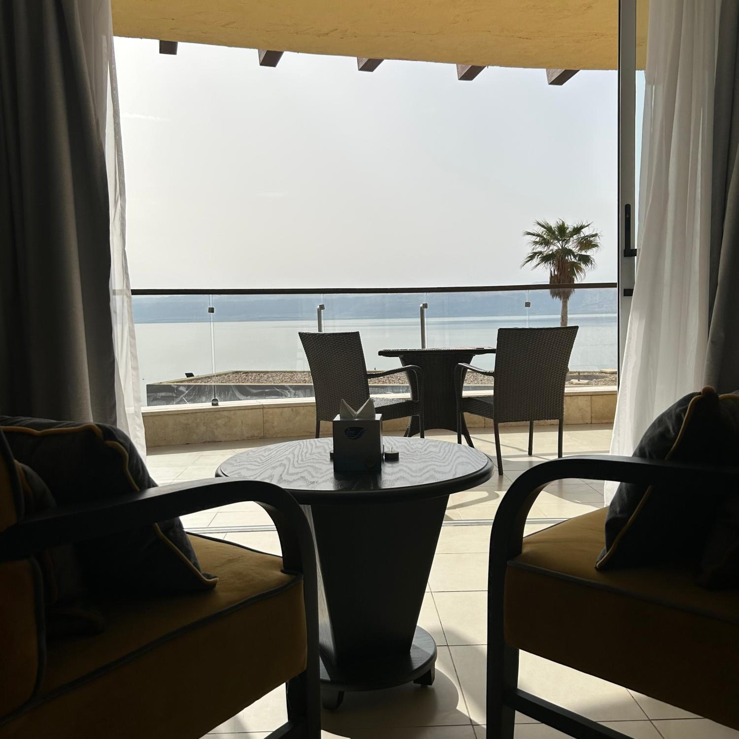 O Beach Hotel & Resort