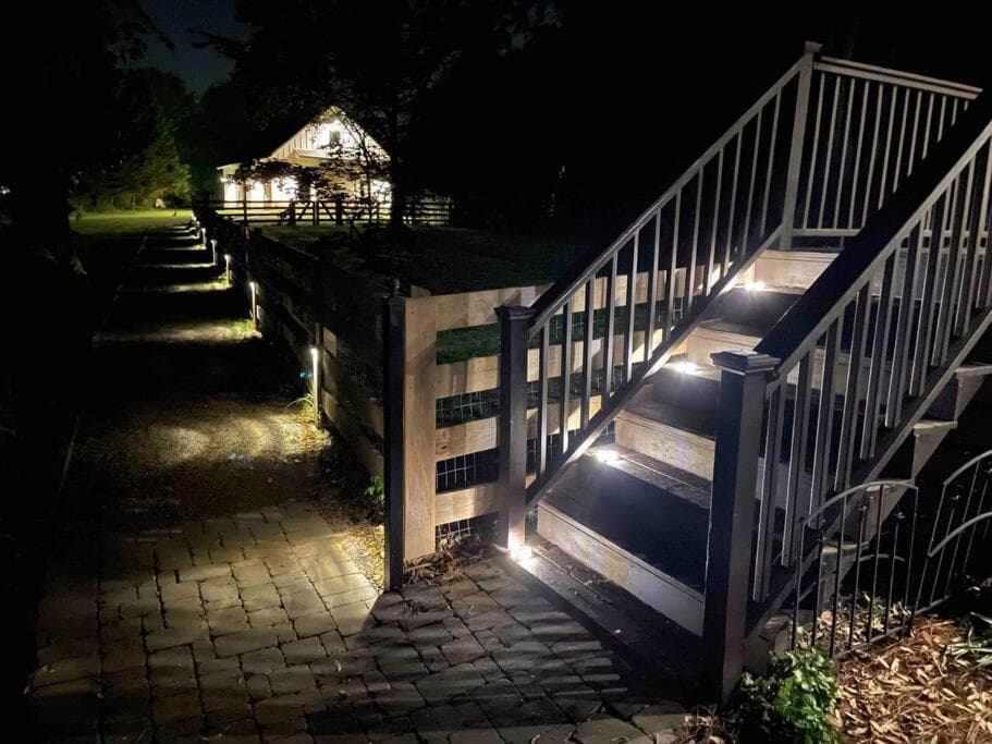 Stylish Private Home 1 mile from Downtown Franklin