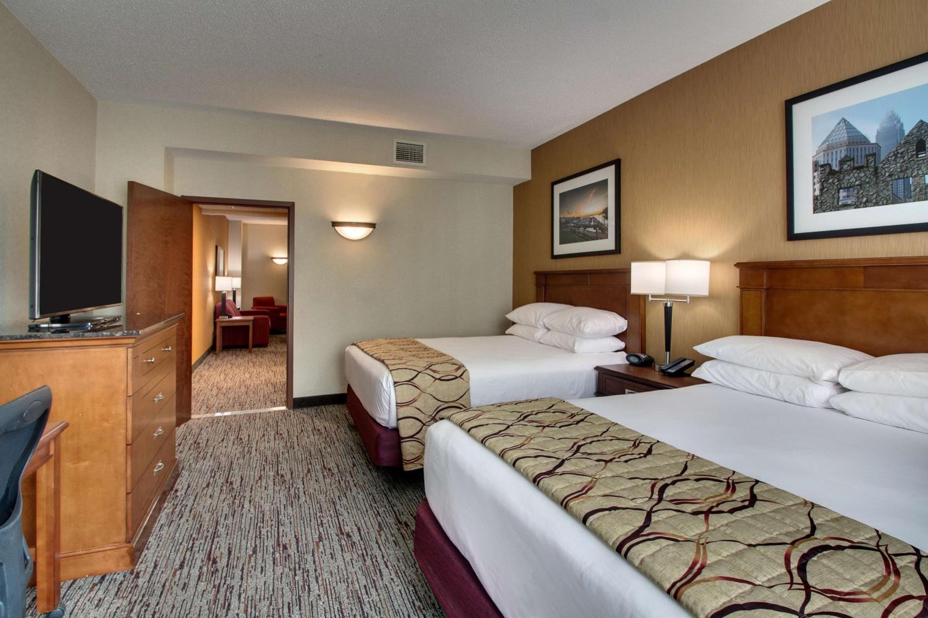 Drury Inn & Suites Charlotte Northlake