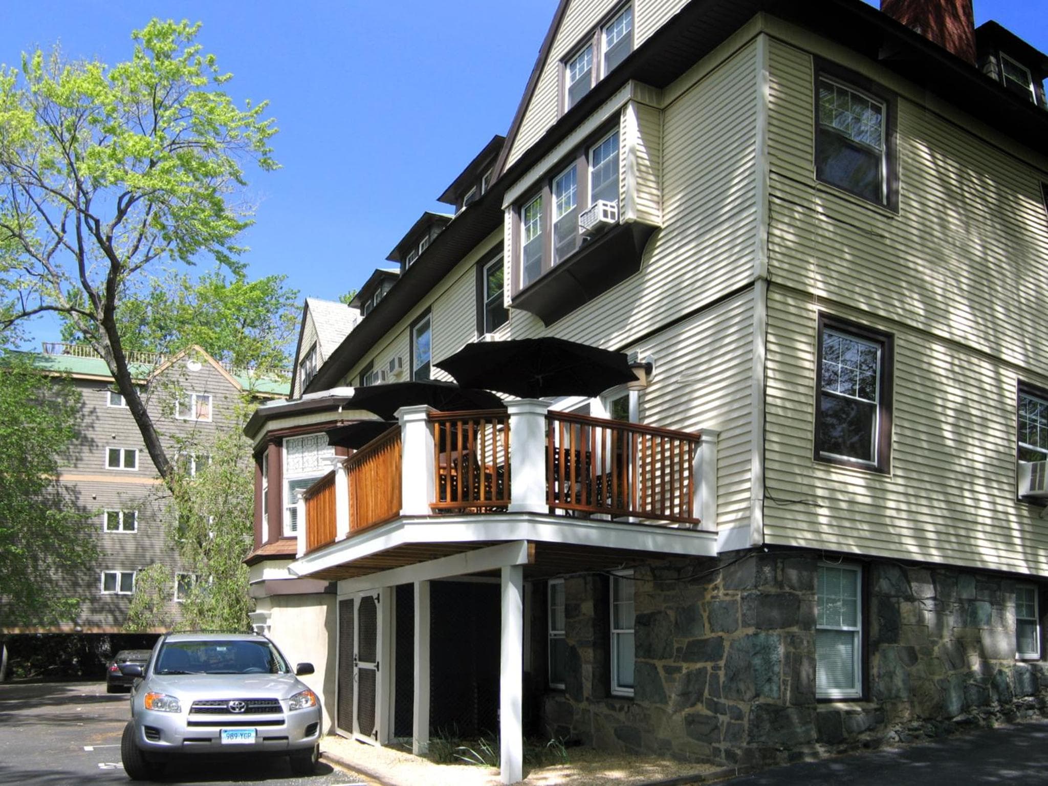 Longwood Inn