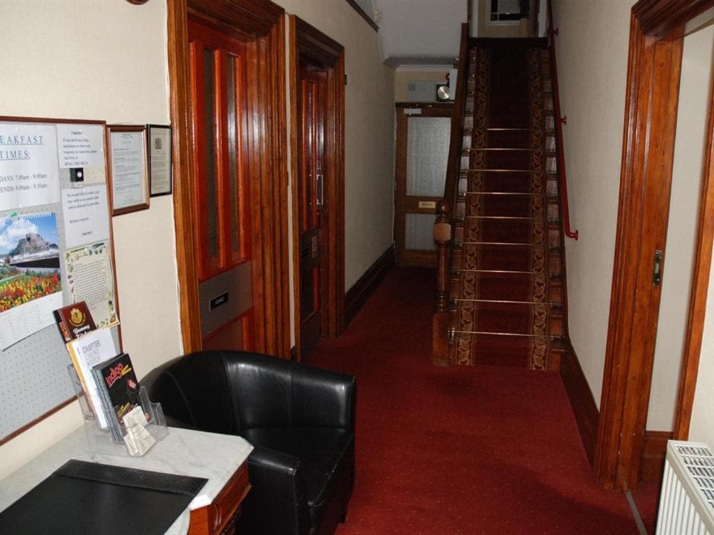Tanes Hotel