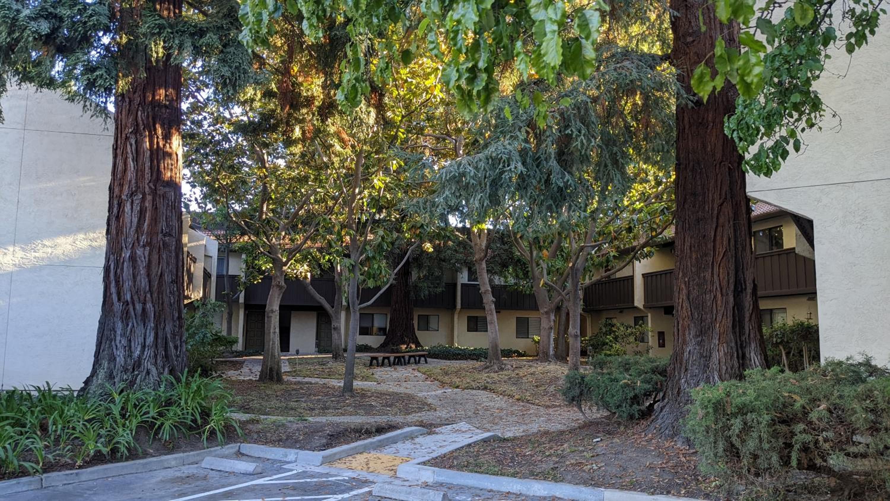 Spacious 2 bedroom 2 bath condo in the heart of Silicon Valley