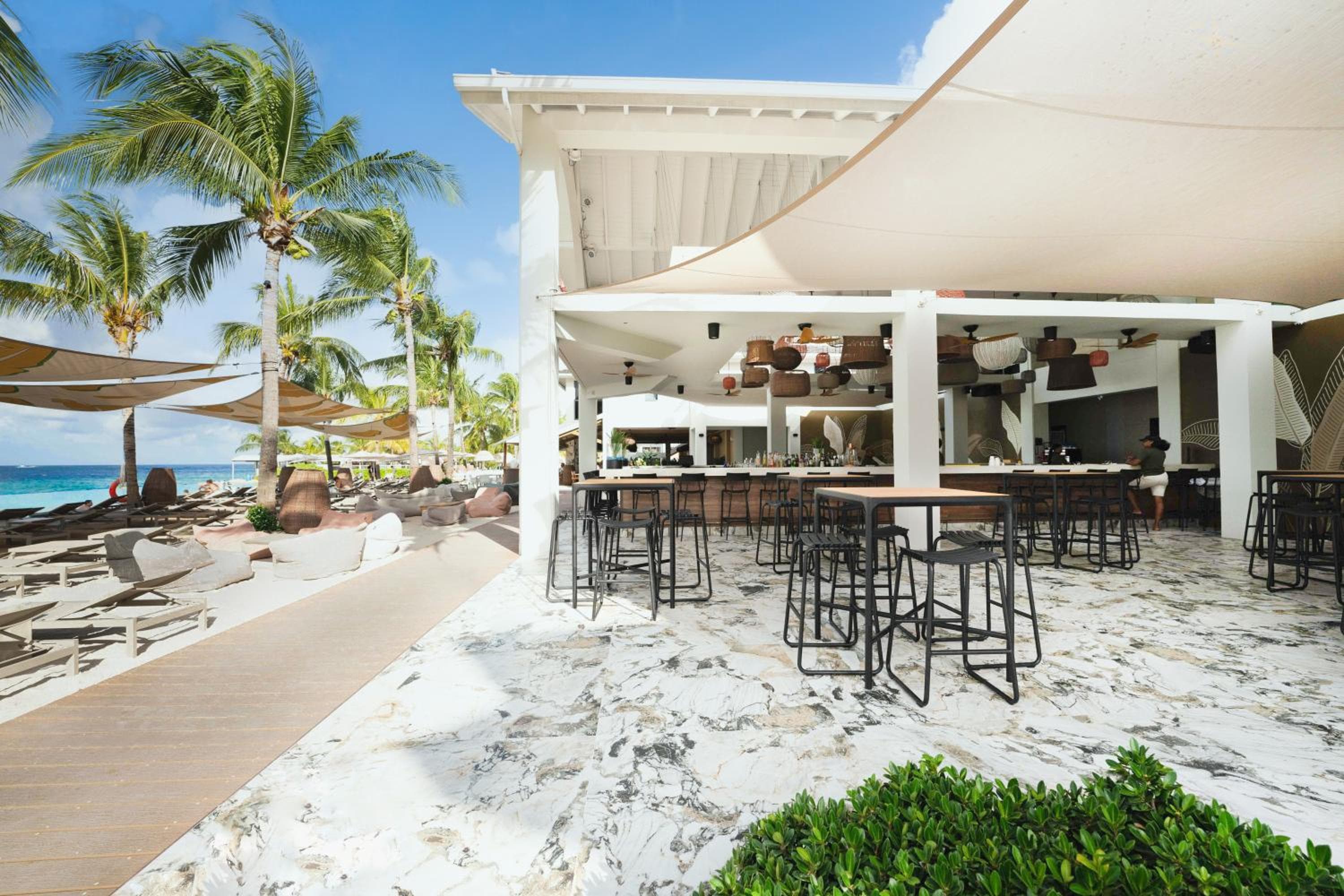 Papagayo Beach Hotel