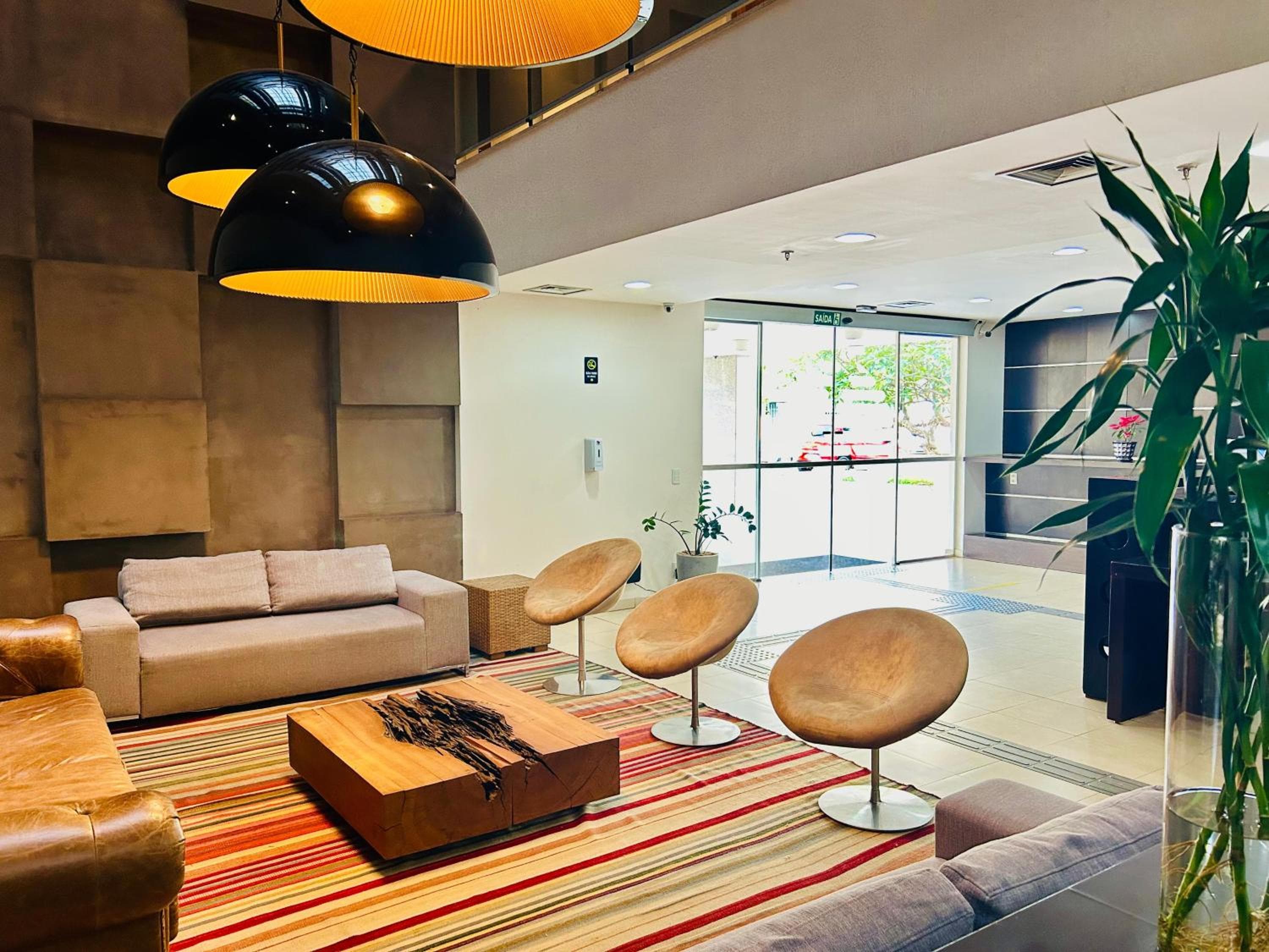 Naoum Hotel