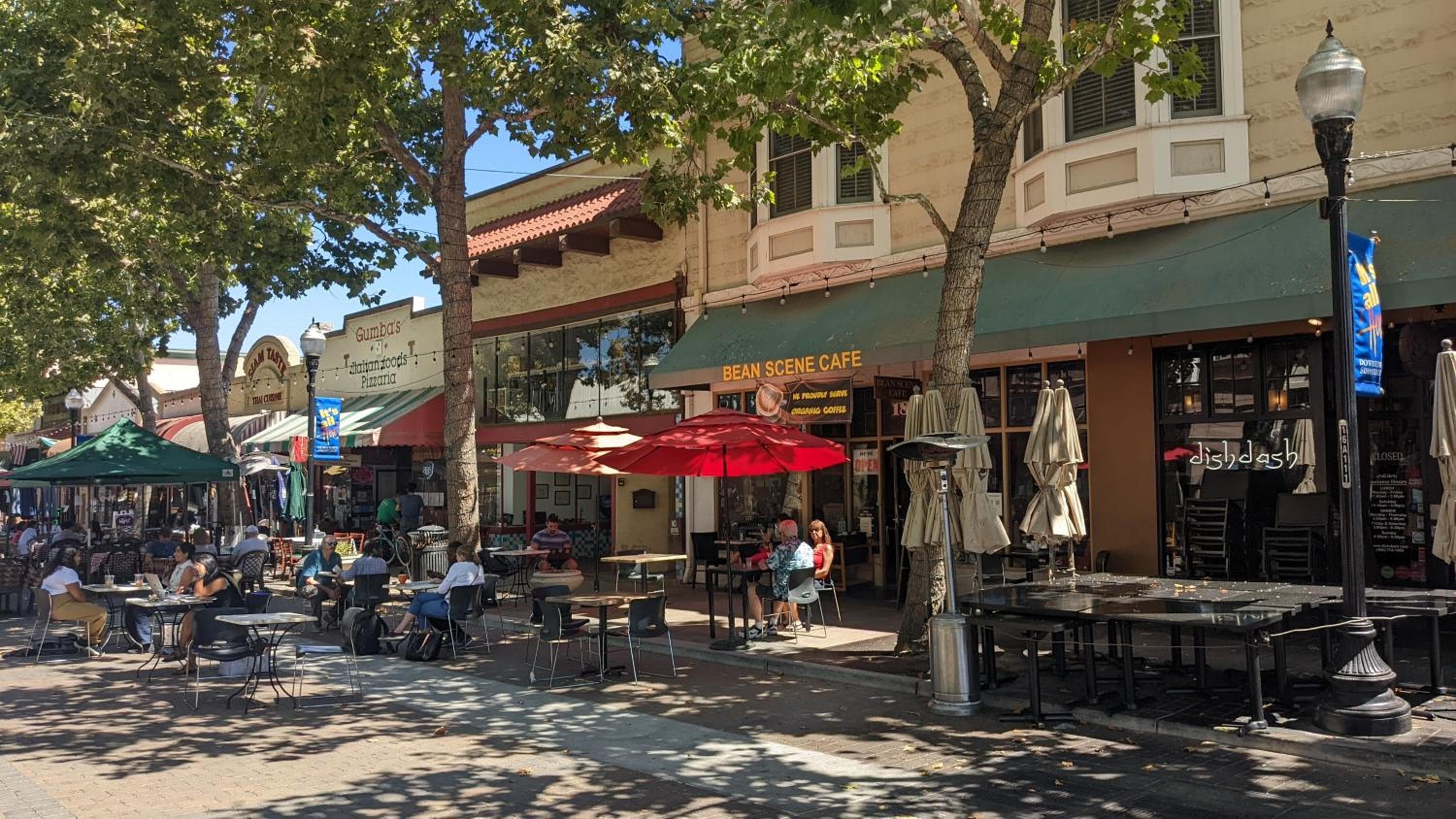 Spacious 2 bedroom 2 bath condo in the heart of Silicon Valley