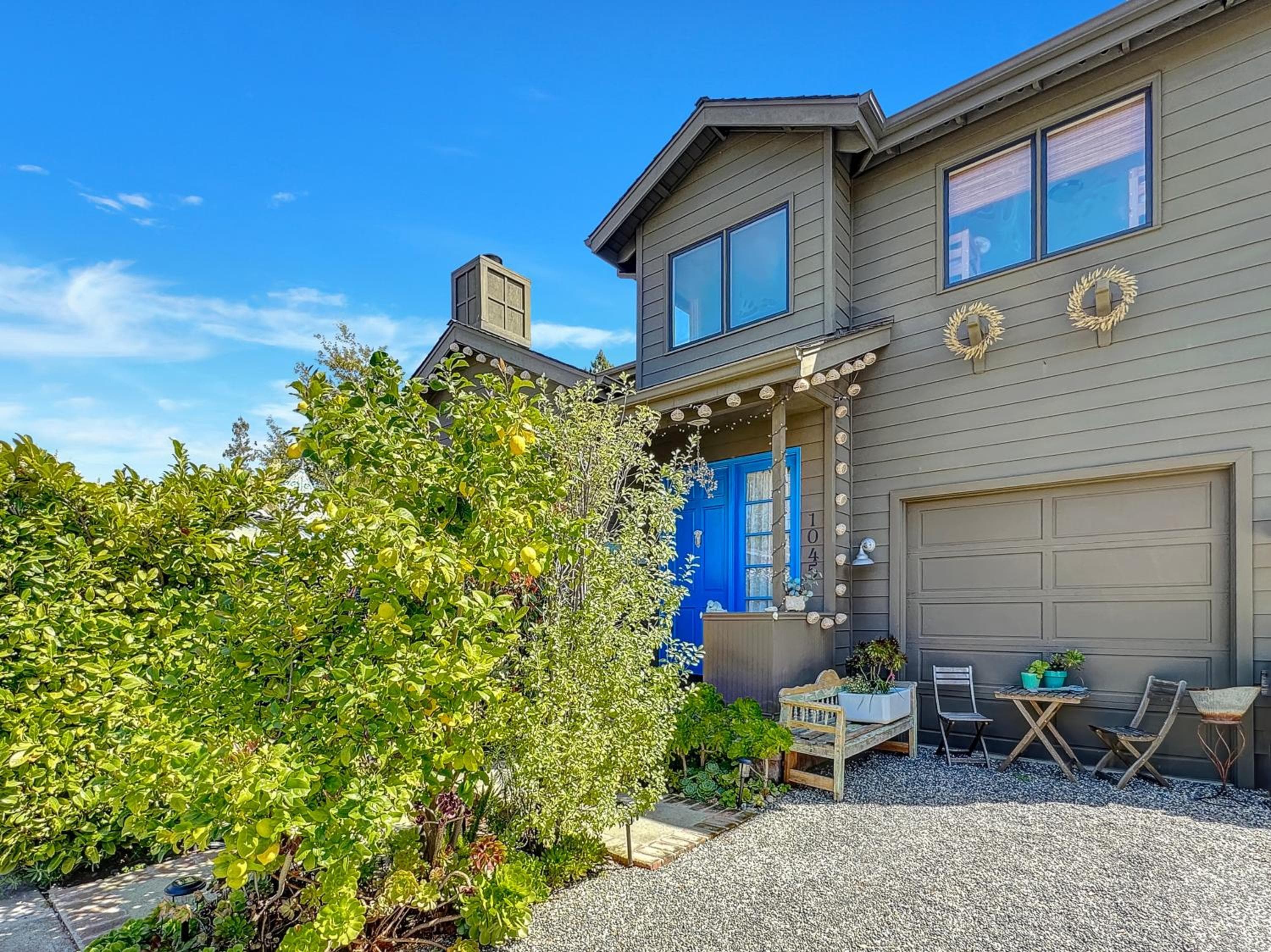 Cozy Menlo Park Home & Lush Garden Retreat - Near Stanford University