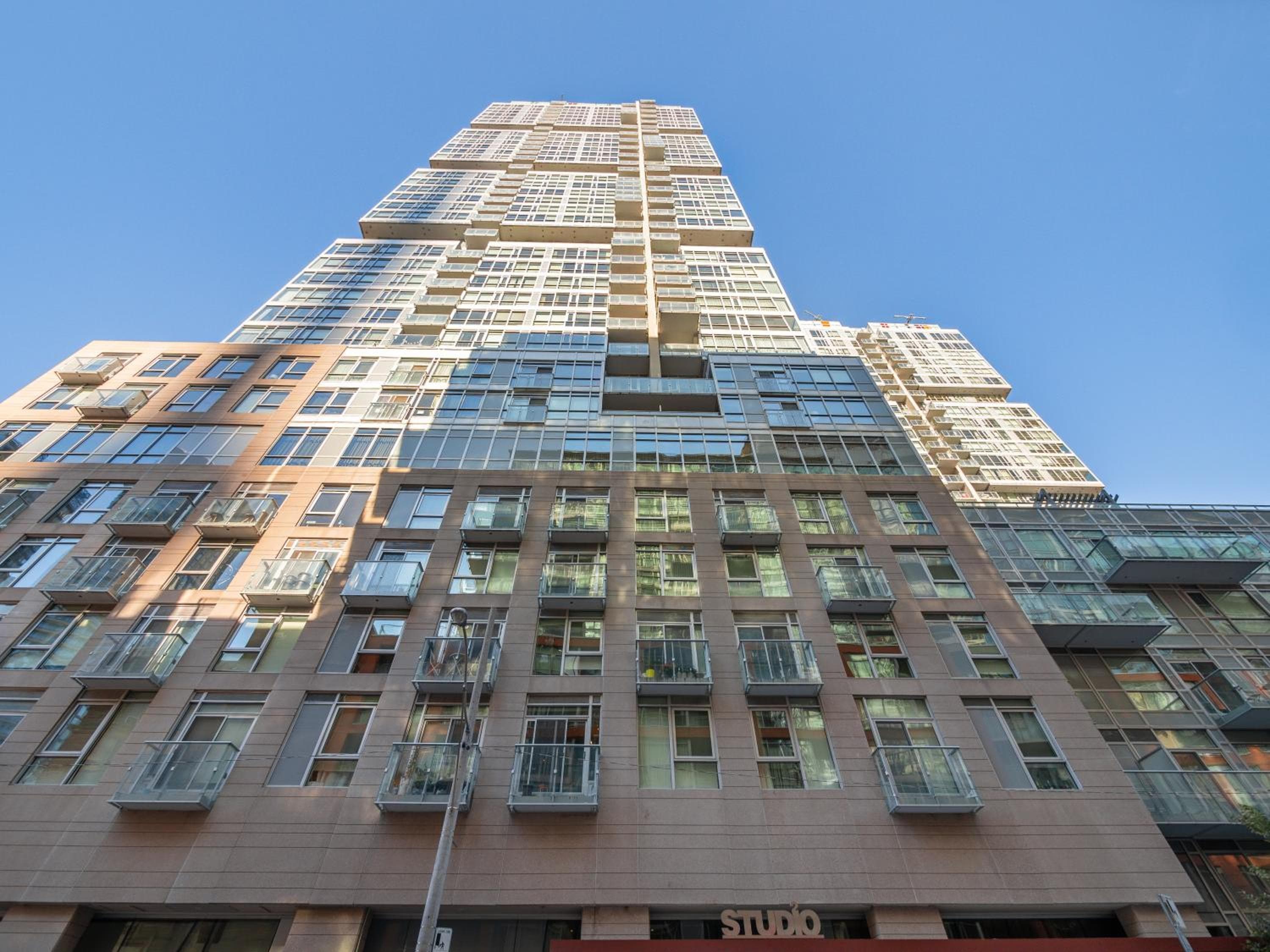 Boutique Vista Two Bedroom Suite - Toronto's Entertainment District