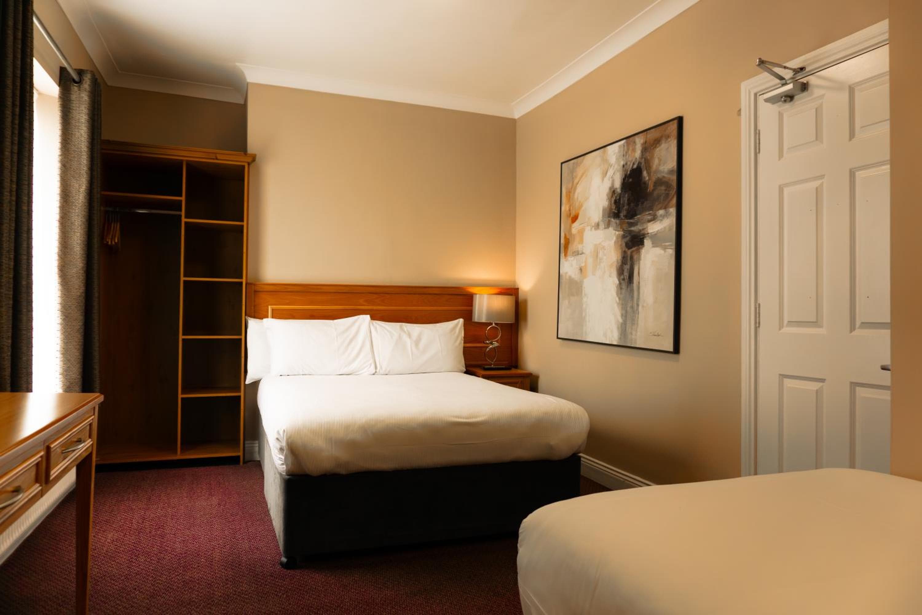 Phoenix Park Hotel