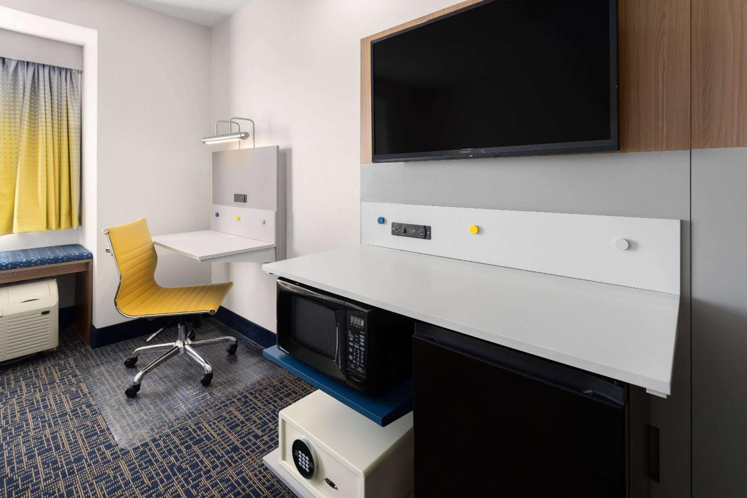 Microtel Inn and Suites Dover