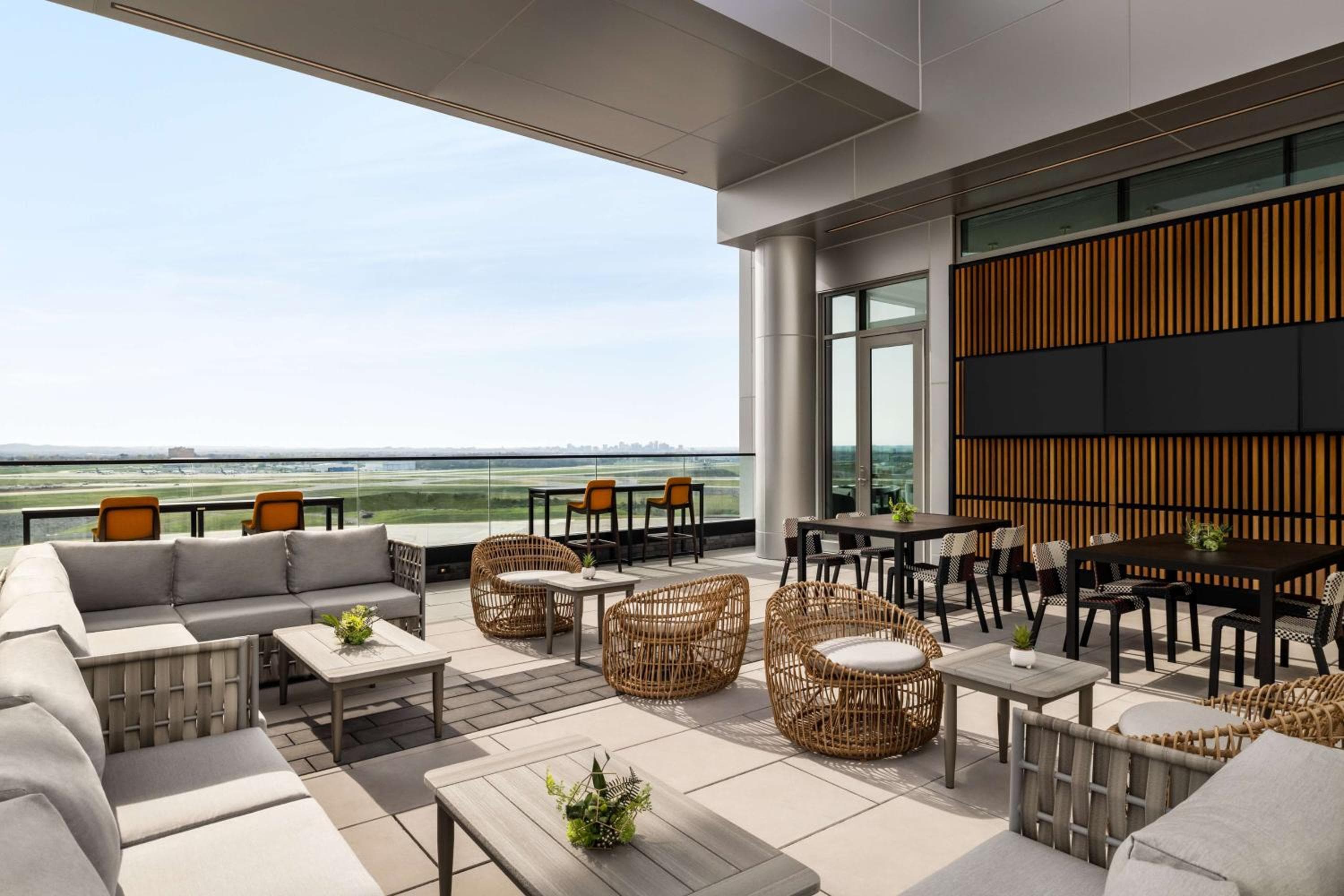 Hilton BNA Nashville Airport Terminal