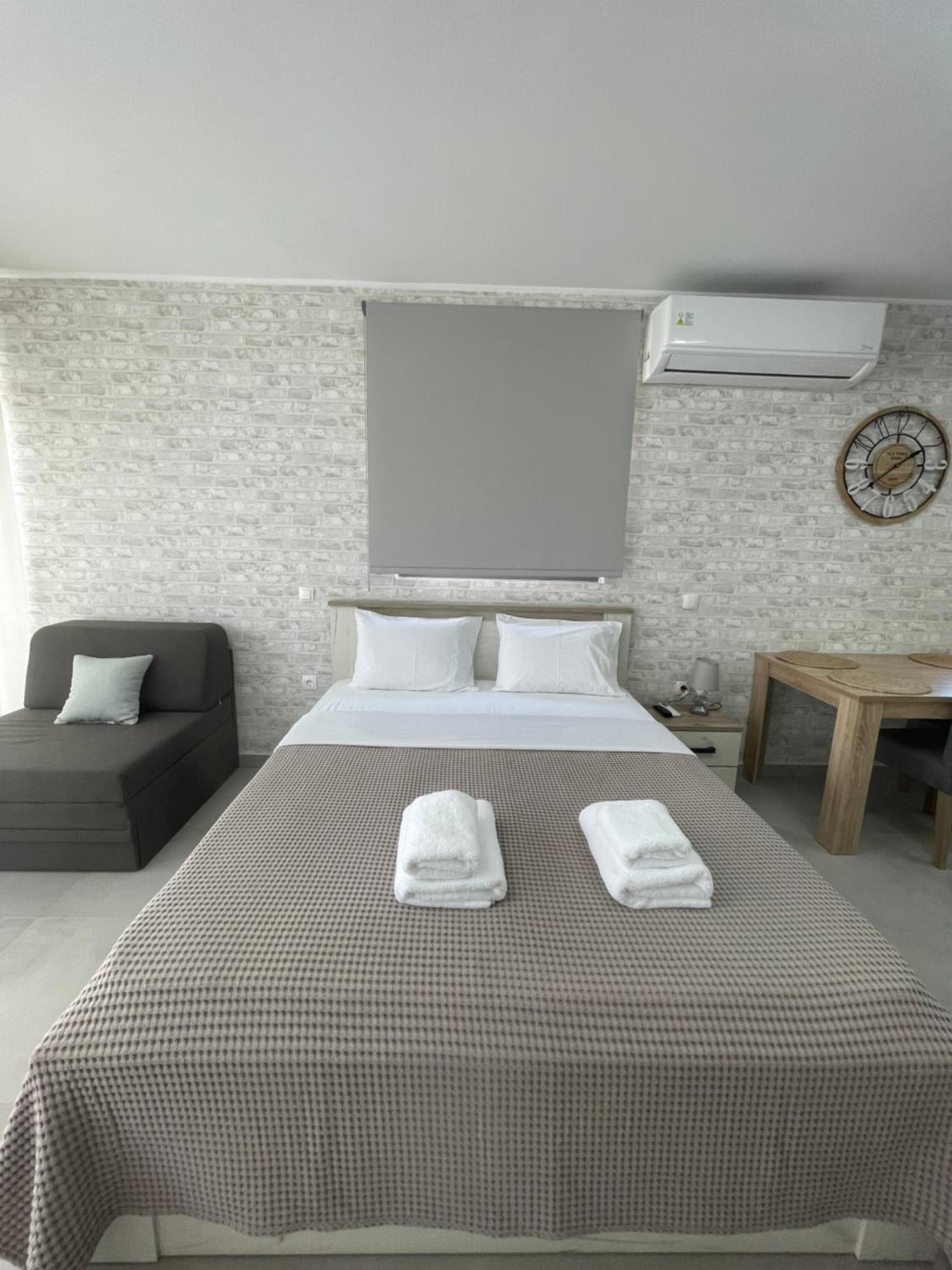 AVR Airport Deluxe Suites 6 AIRPORT FREE SHUTLE