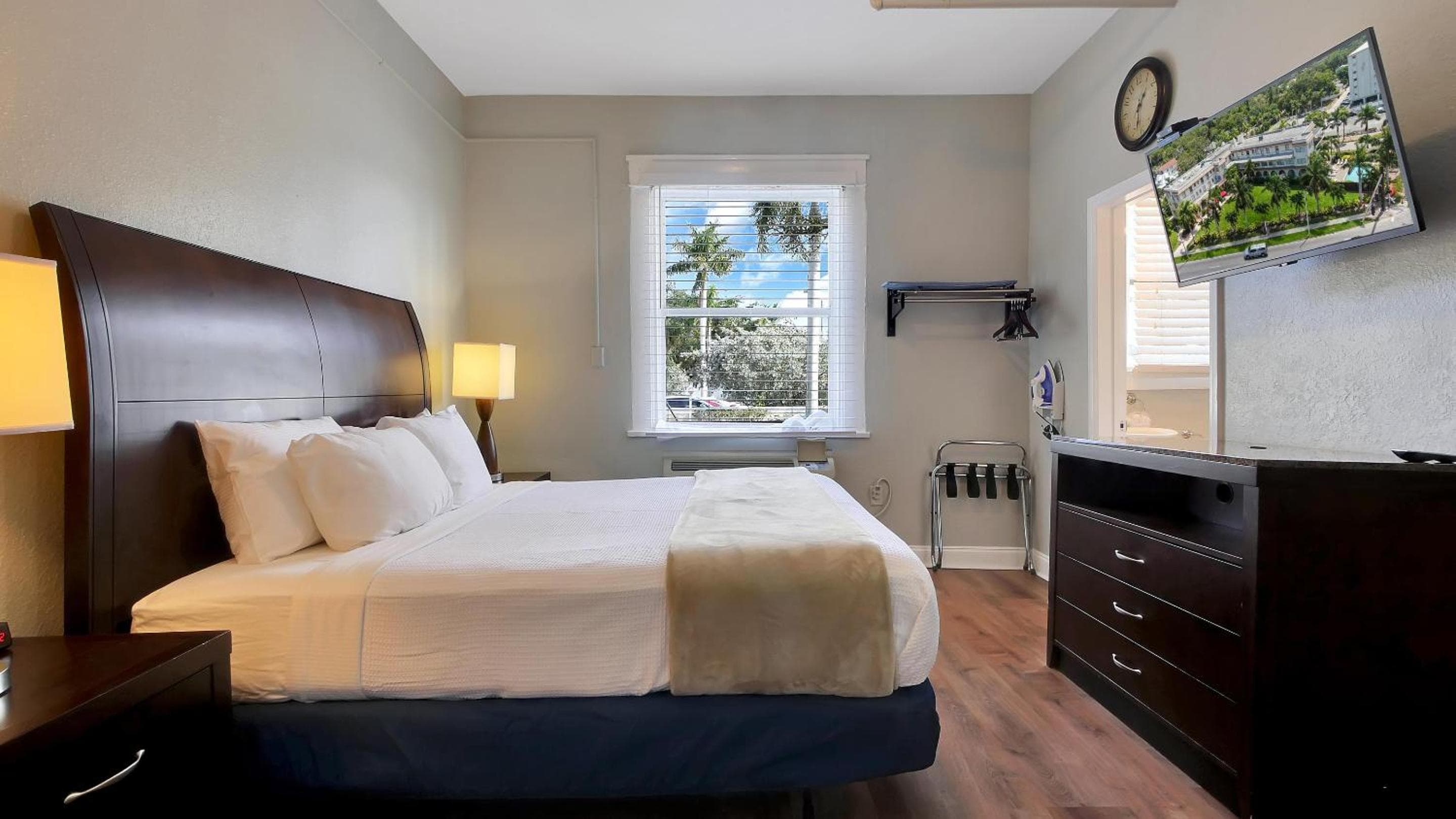 Crystal Bay Historic Hotel