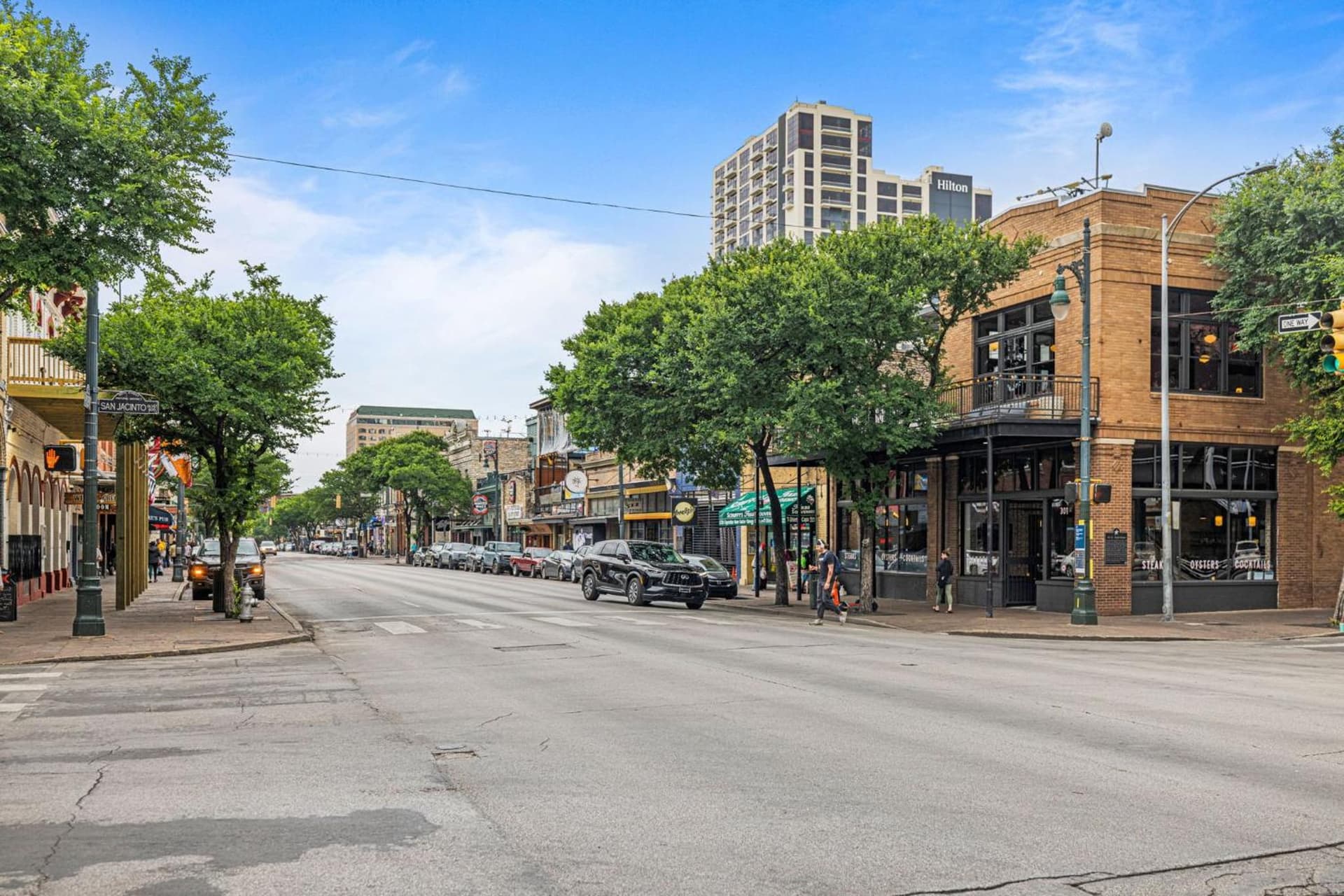 Littlefield Lofts, Hosted by Placemakr - 6th St
