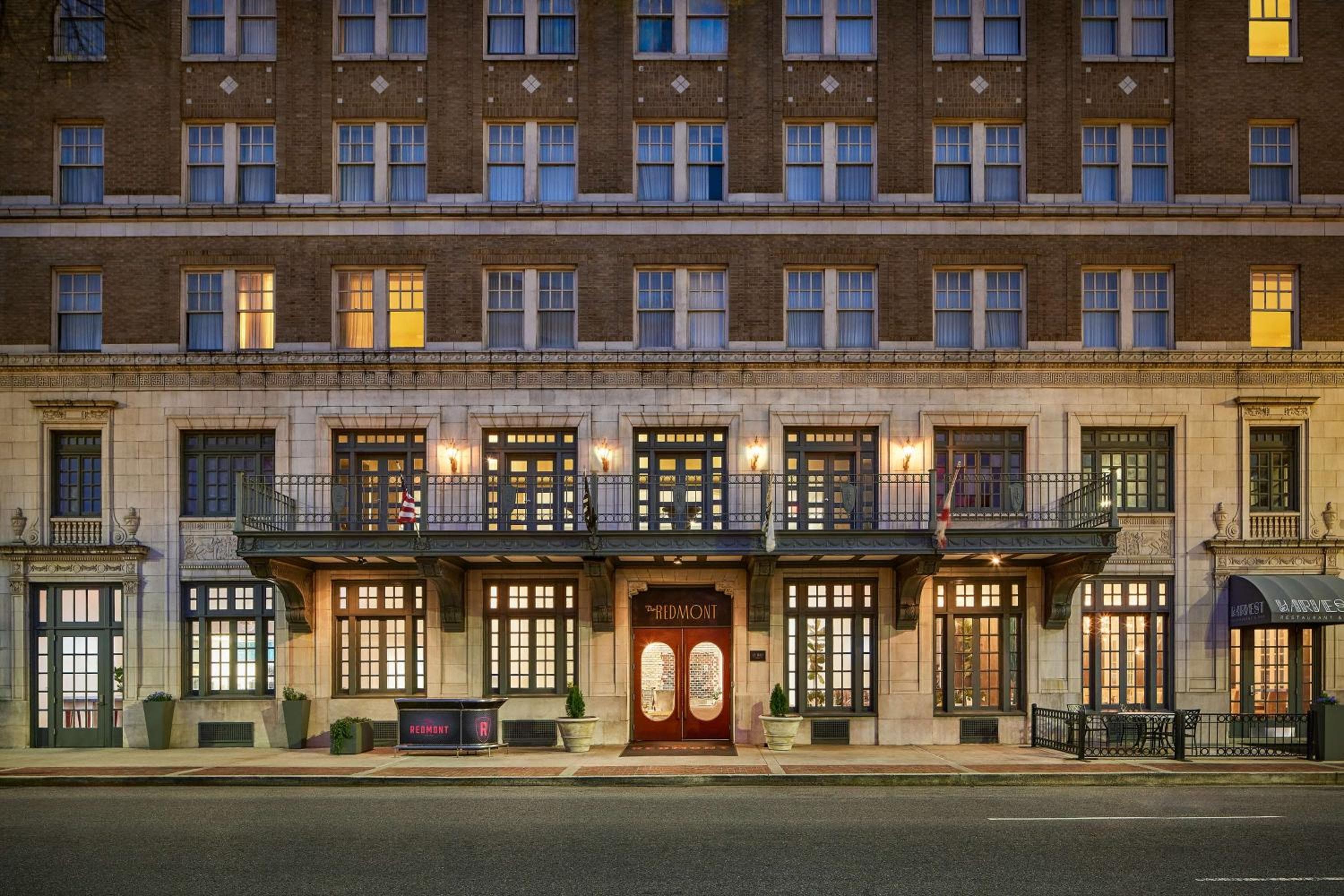 Redmont Hotel Birmingham - Curio Collection by Hilton