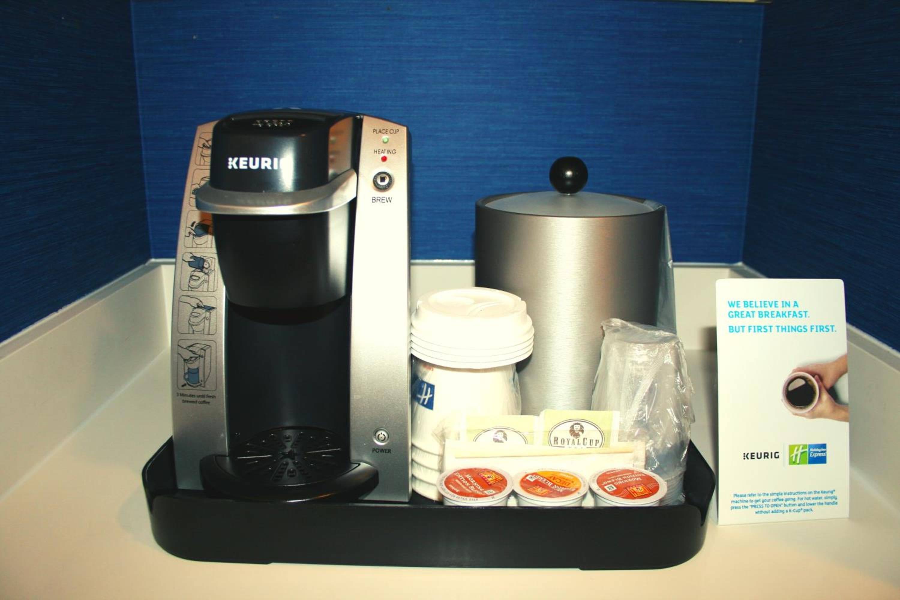 Holiday Inn Express Hotel & Suites Marina by IHG