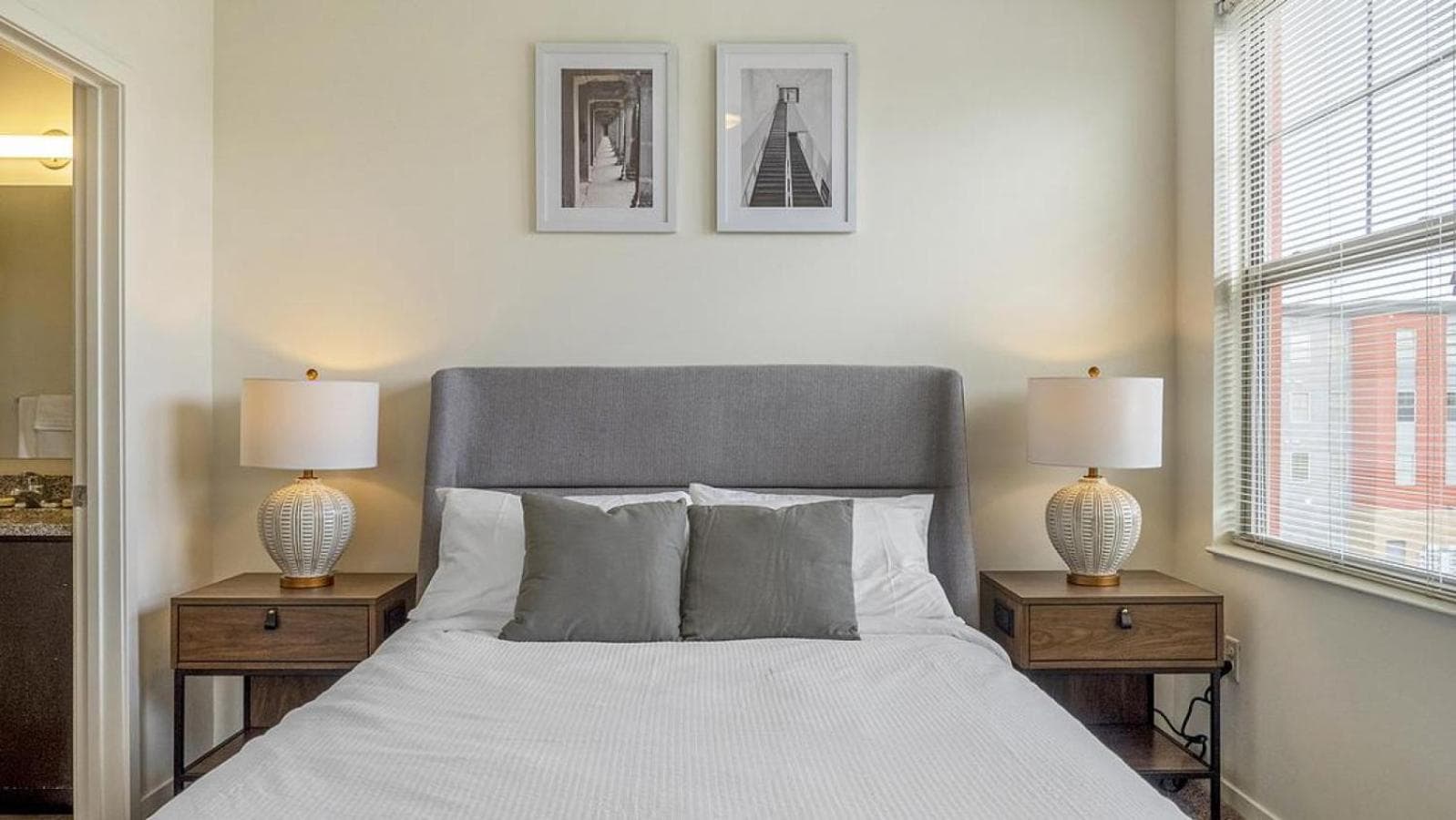 Landing at AP The Spectrum Apartments - 1 Bedroom in Chamberlayne Industrial Center