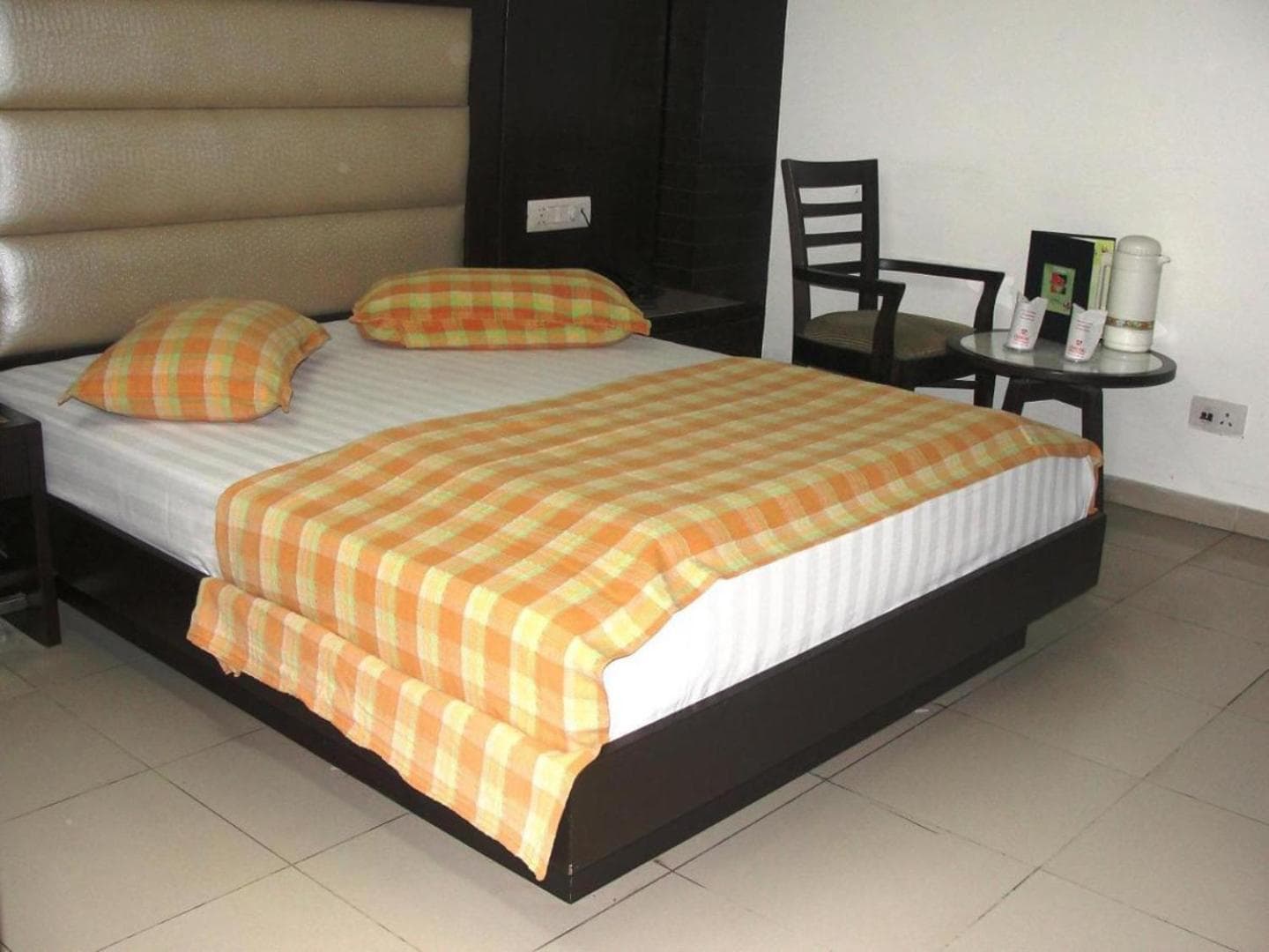 Hotel Chanchal Continental - New Delhi City Centre