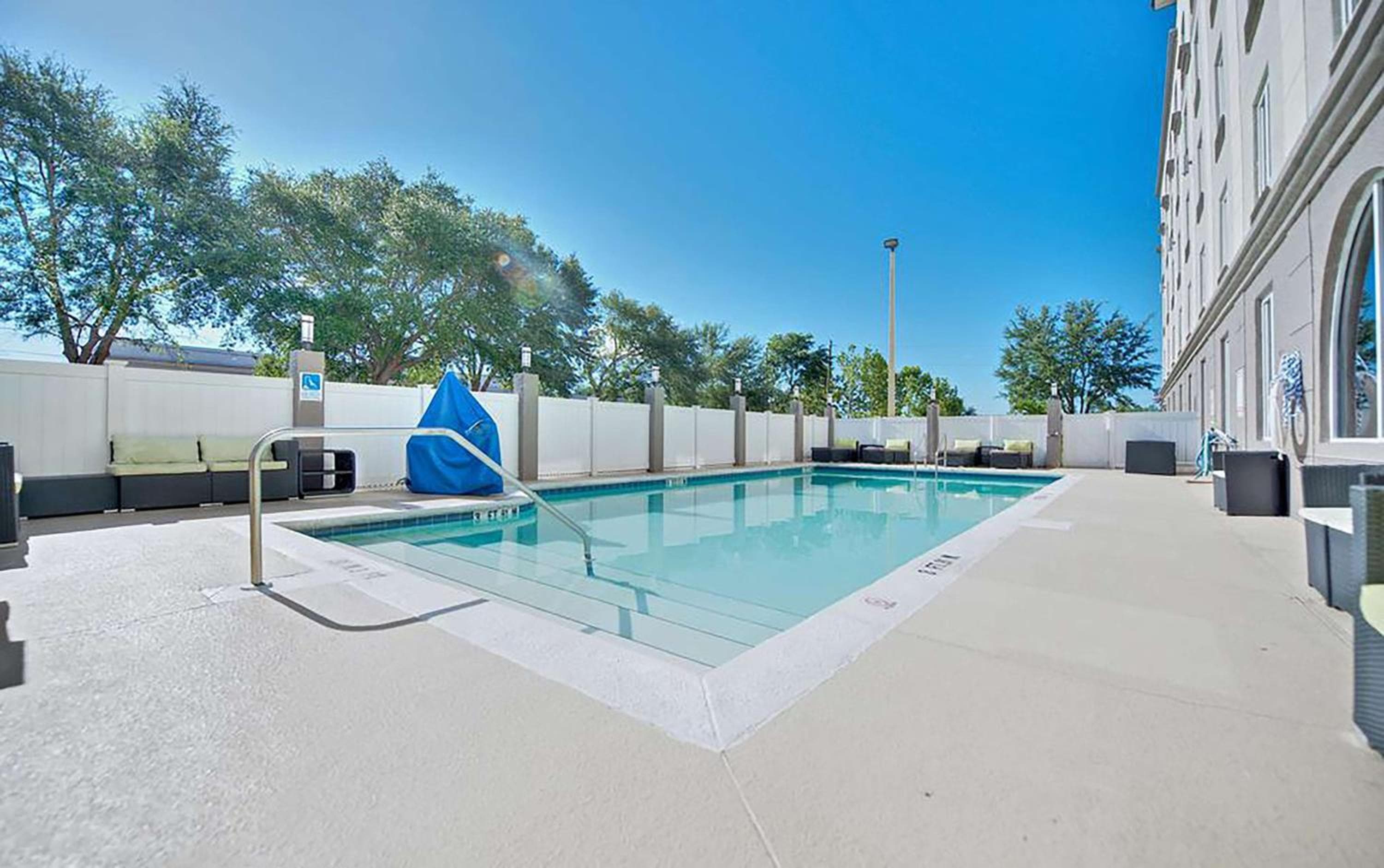 Sonesta Essential Orlando Airport