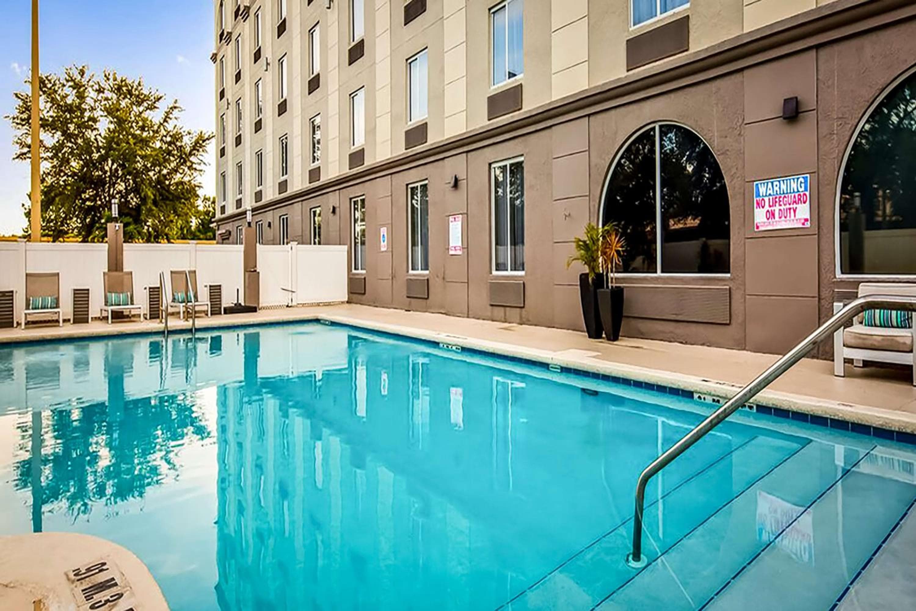 Sonesta Essential Orlando Airport