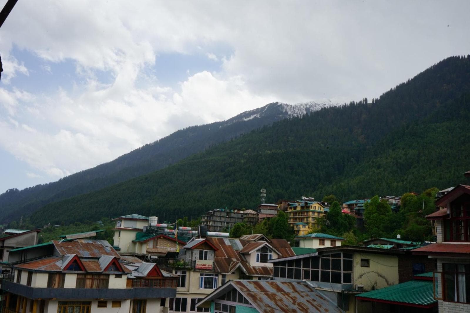 Hotel Magnolia Mallroad Manali